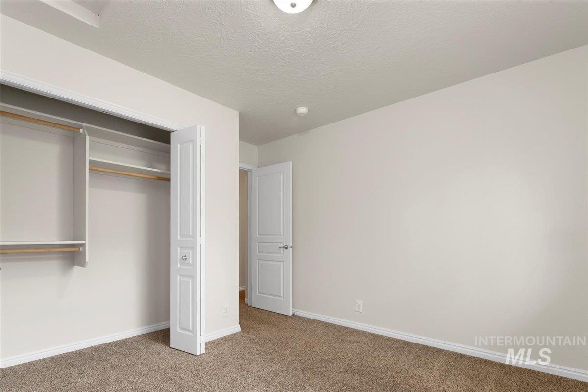 5282 N Schumann Ave, Meridian, Idaho 83646, 4 Bedrooms, 2 Bathrooms, Residential For Sale, Price $525,000,MLS 98973762