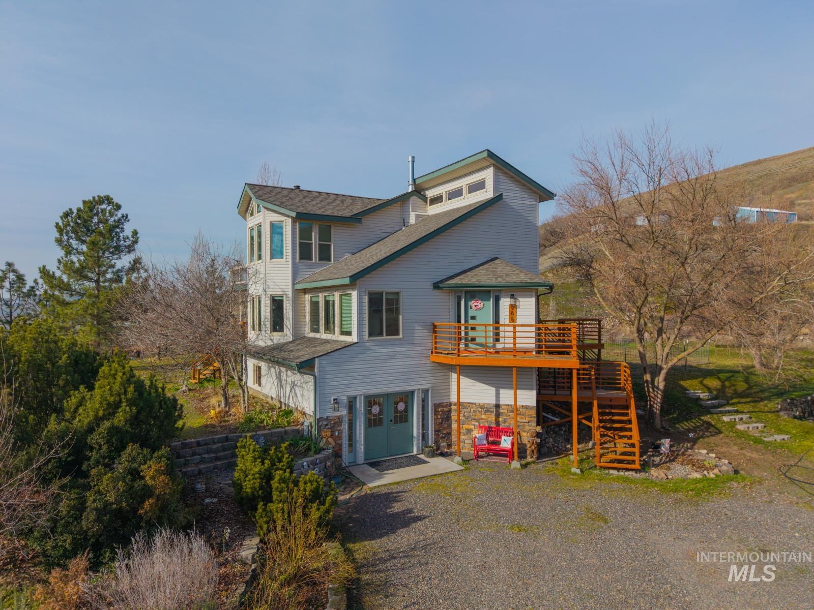 965 Horse Lane, Lewiston, Idaho 83501, 3 Bedrooms, 4 Bathrooms, Residential For Sale, Price $849,900,MLS 98973765