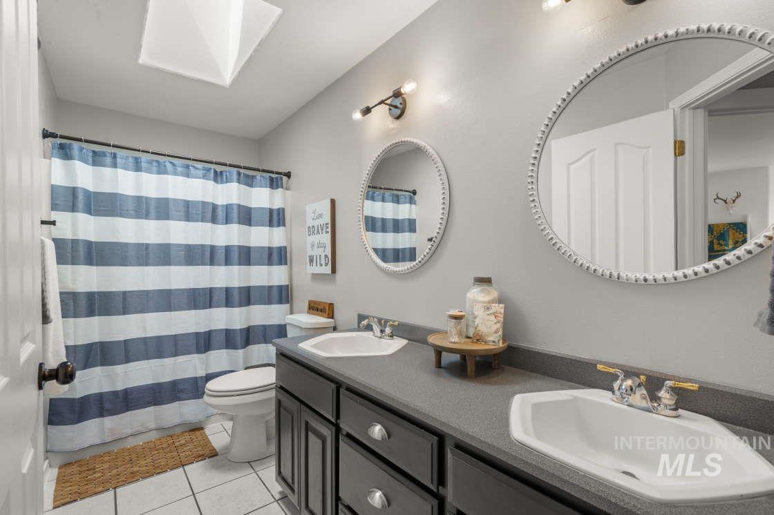 965 Horse Lane, Lewiston, Idaho 83501, 3 Bedrooms, 4 Bathrooms, Residential For Sale, Price $849,900,MLS 98973765