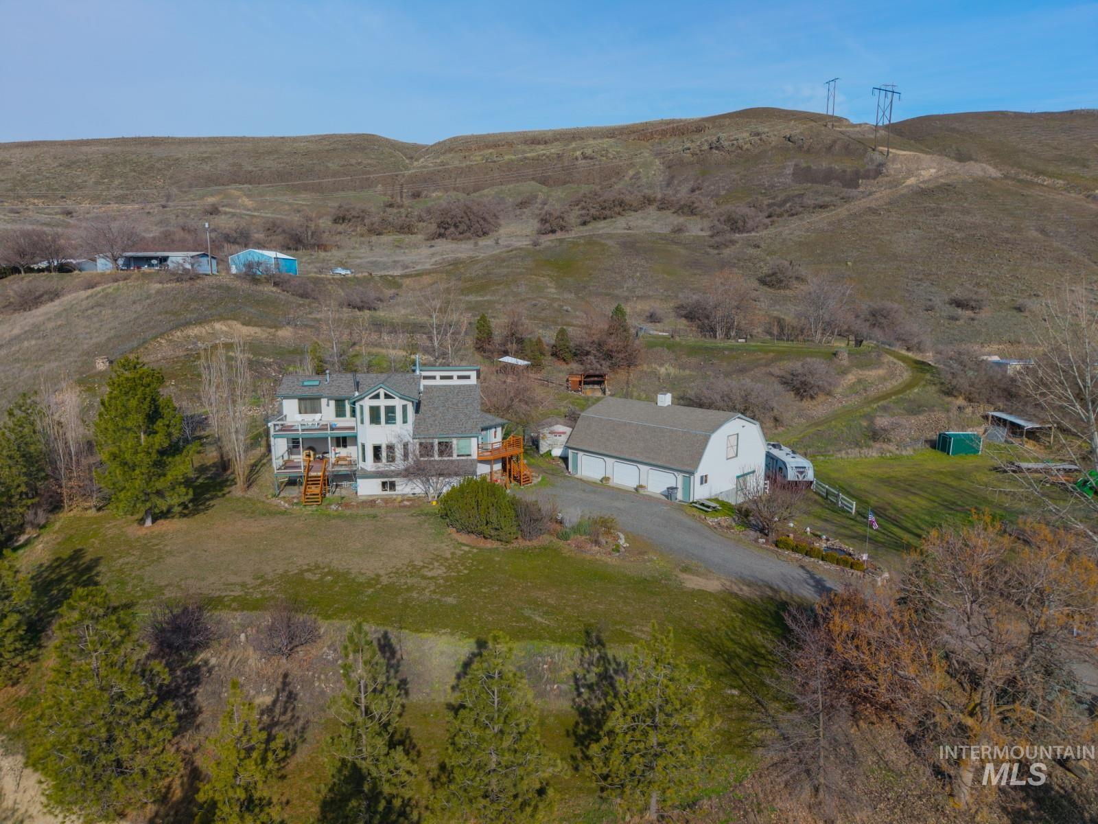 965 Horse Lane, Lewiston, Idaho 83501, 3 Bedrooms, 4 Bathrooms, Residential For Sale, Price $849,900,MLS 98973765