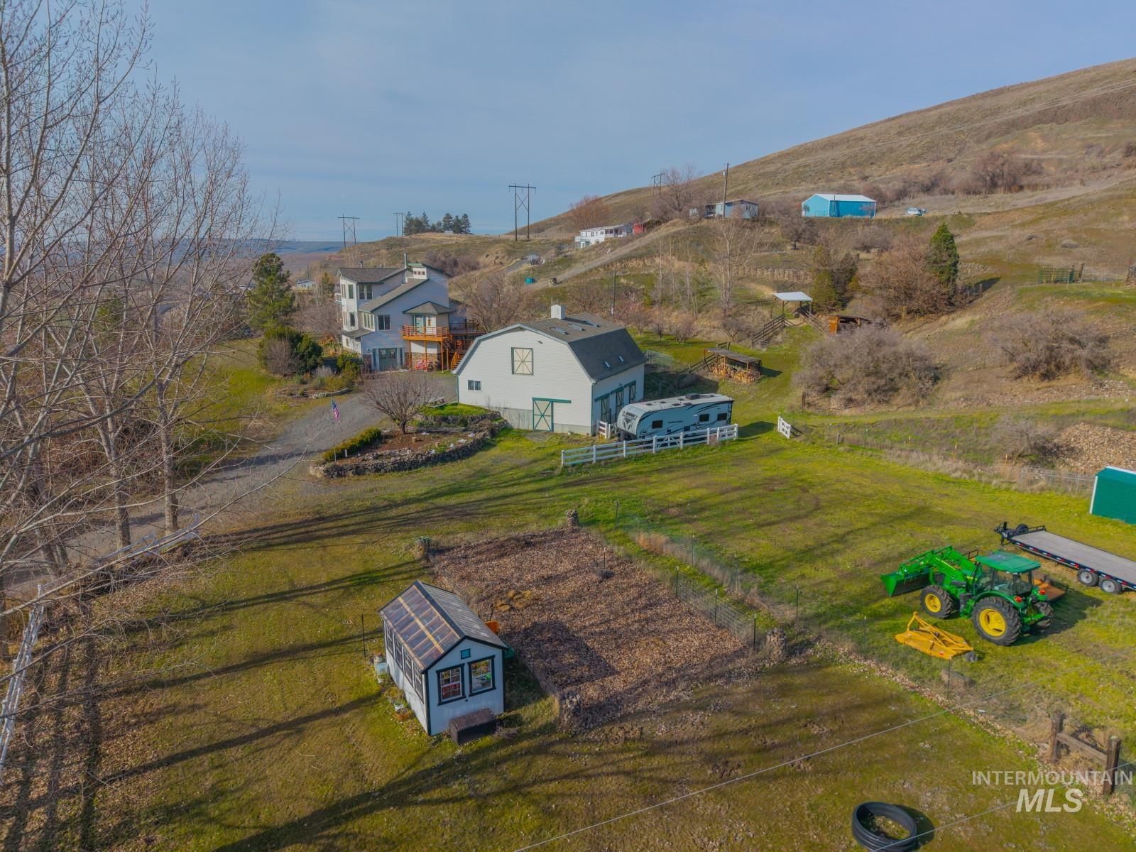 965 Horse Lane, Lewiston, Idaho 83501, 3 Bedrooms, 4 Bathrooms, Residential For Sale, Price $849,900,MLS 98973765