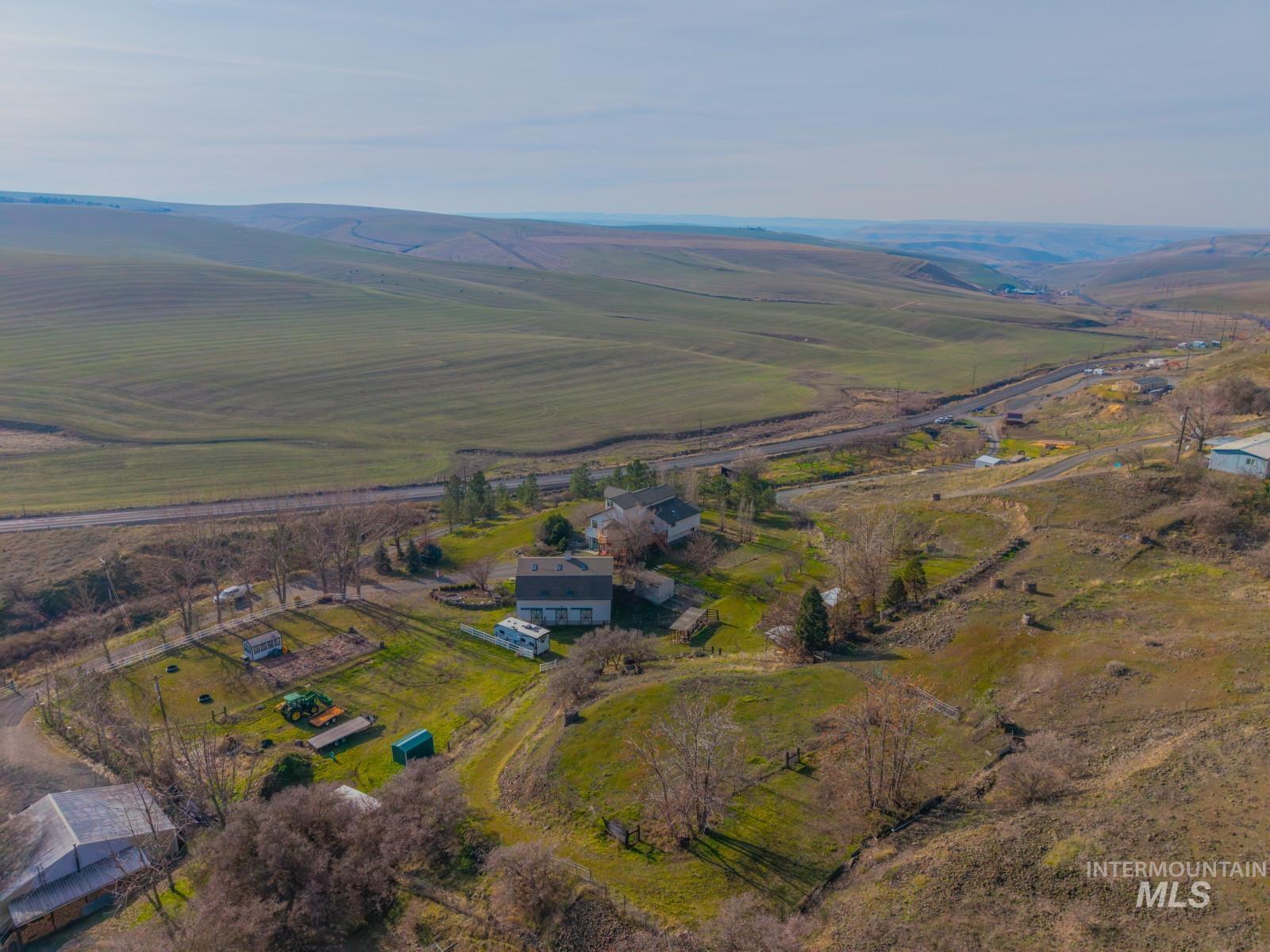 965 Horse Lane, Lewiston, Idaho 83501, 3 Bedrooms, 4 Bathrooms, Residential For Sale, Price $849,900,MLS 98973765