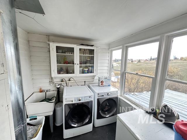 306 W Hazel St, Genesee, Idaho 83832, 4 Bedrooms, 1 Bathroom, Residential For Sale, Price $379,000,MLS 98973766