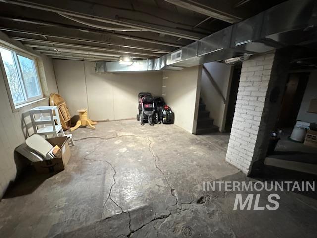 306 W Hazel St, Genesee, Idaho 83832, 4 Bedrooms, 1 Bathroom, Residential For Sale, Price $379,000,MLS 98973766