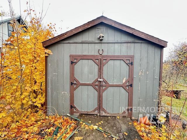 306 W Hazel St, Genesee, Idaho 83832, 4 Bedrooms, 1 Bathroom, Residential For Sale, Price $379,000,MLS 98973766