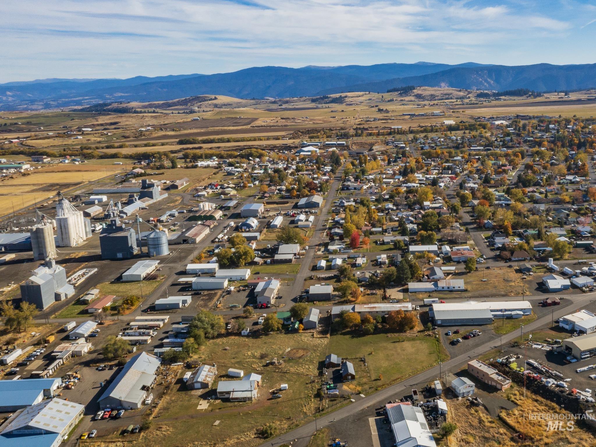 702 N D Street, Grangeville, Idaho 83530, 4 Bedrooms, 3 Bathrooms, Residential For Sale, Price $650,000,MLS 98973768