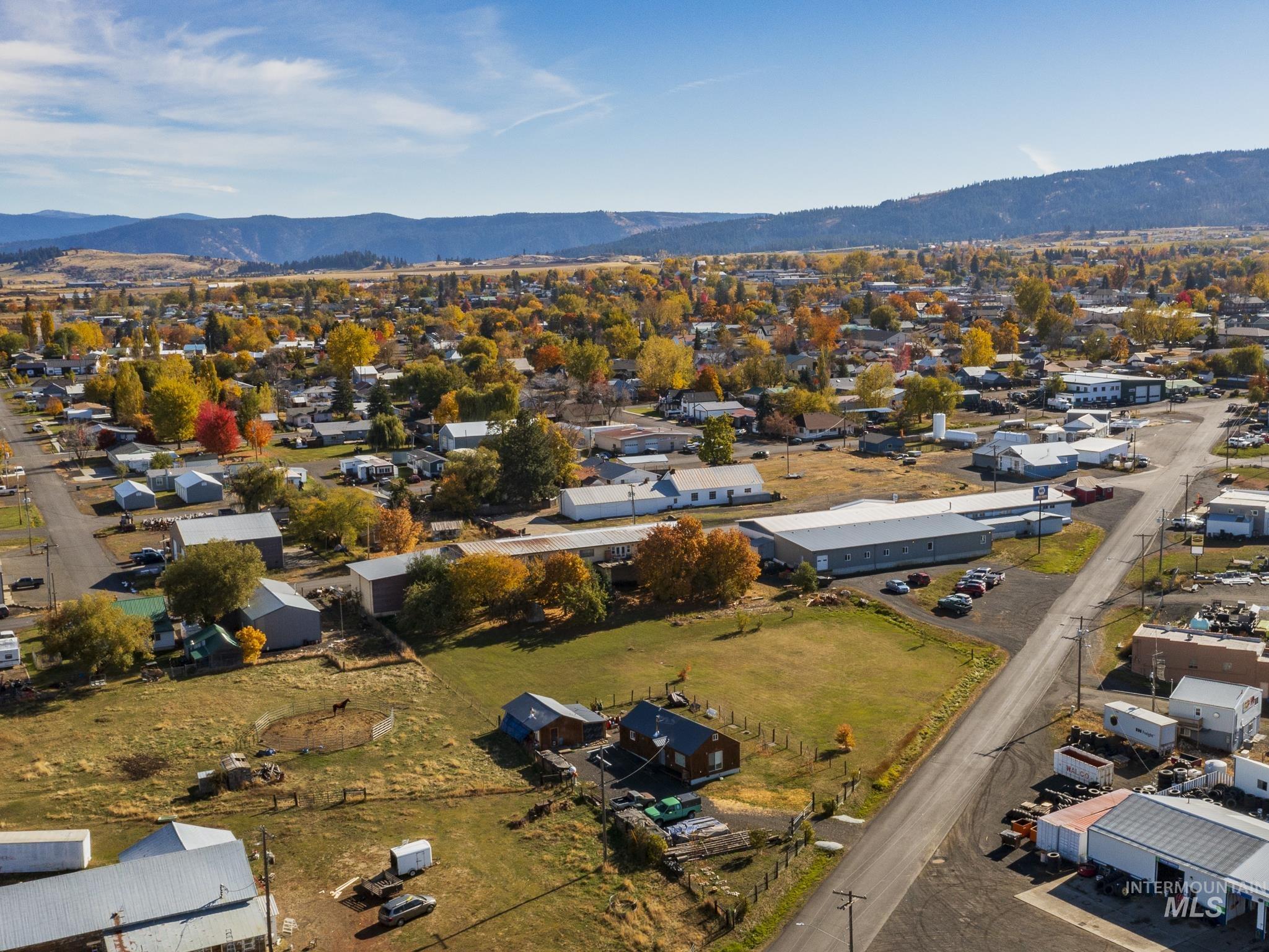 702 N D Street, Grangeville, Idaho 83530, 4 Bedrooms, 3 Bathrooms, Residential For Sale, Price $650,000,MLS 98973768