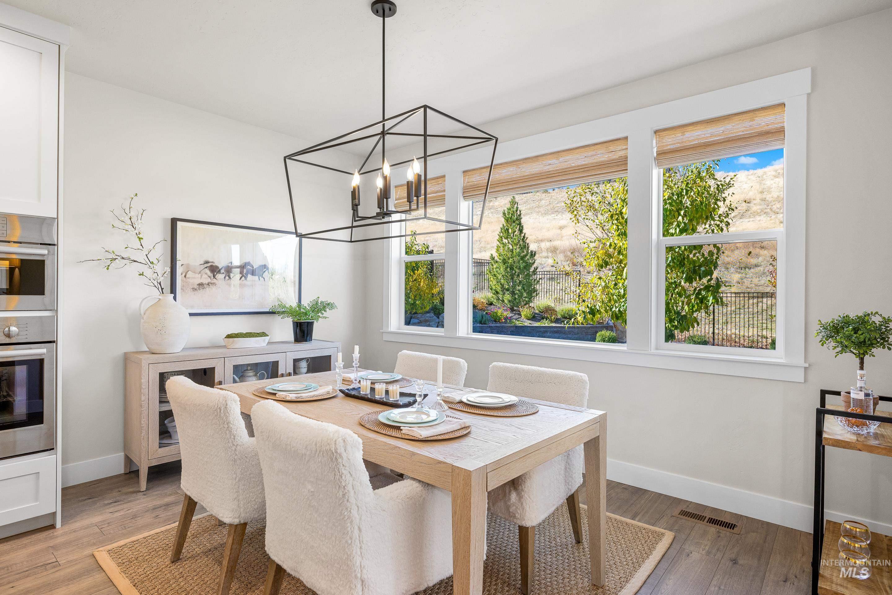 11447 N 20th Place, Boise, Idaho 83714, 3 Bedrooms, 2 Bathrooms, Residential For Sale, Price $845,000,MLS 98973771