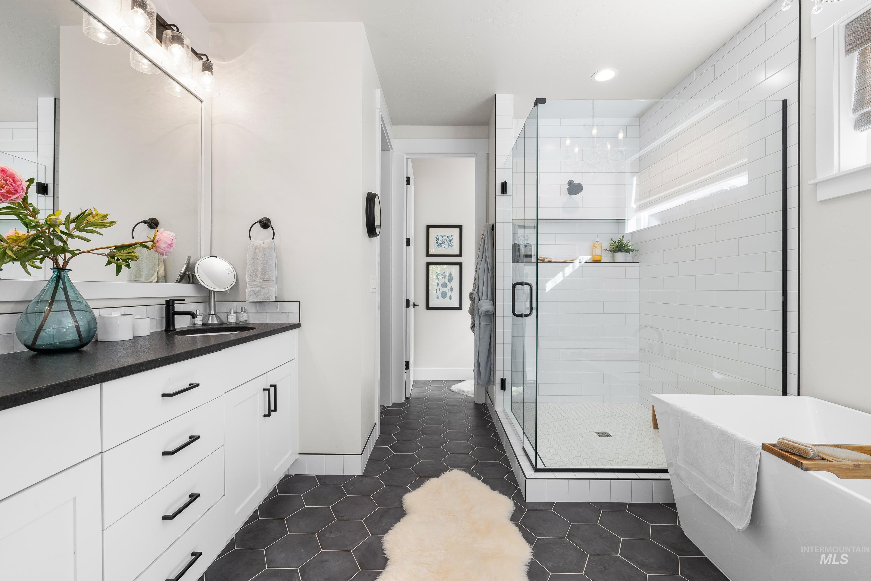 11447 N 20th Place, Boise, Idaho 83714, 3 Bedrooms, 2 Bathrooms, Residential For Sale, Price $845,000,MLS 98973771