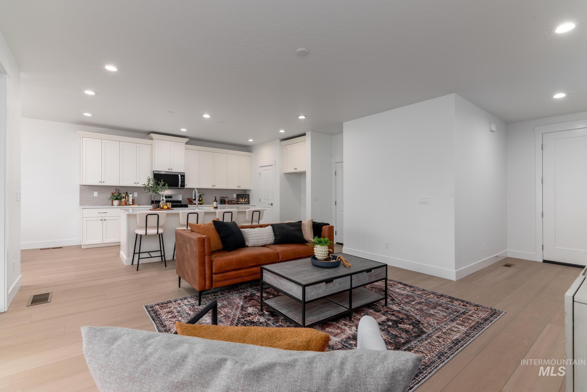 14576 Cooper Sunrise Dr, Caldwell, Idaho 83607, 3 Bedrooms, 2 Bathrooms, Residential For Sale, Price $434,000,MLS 98973772