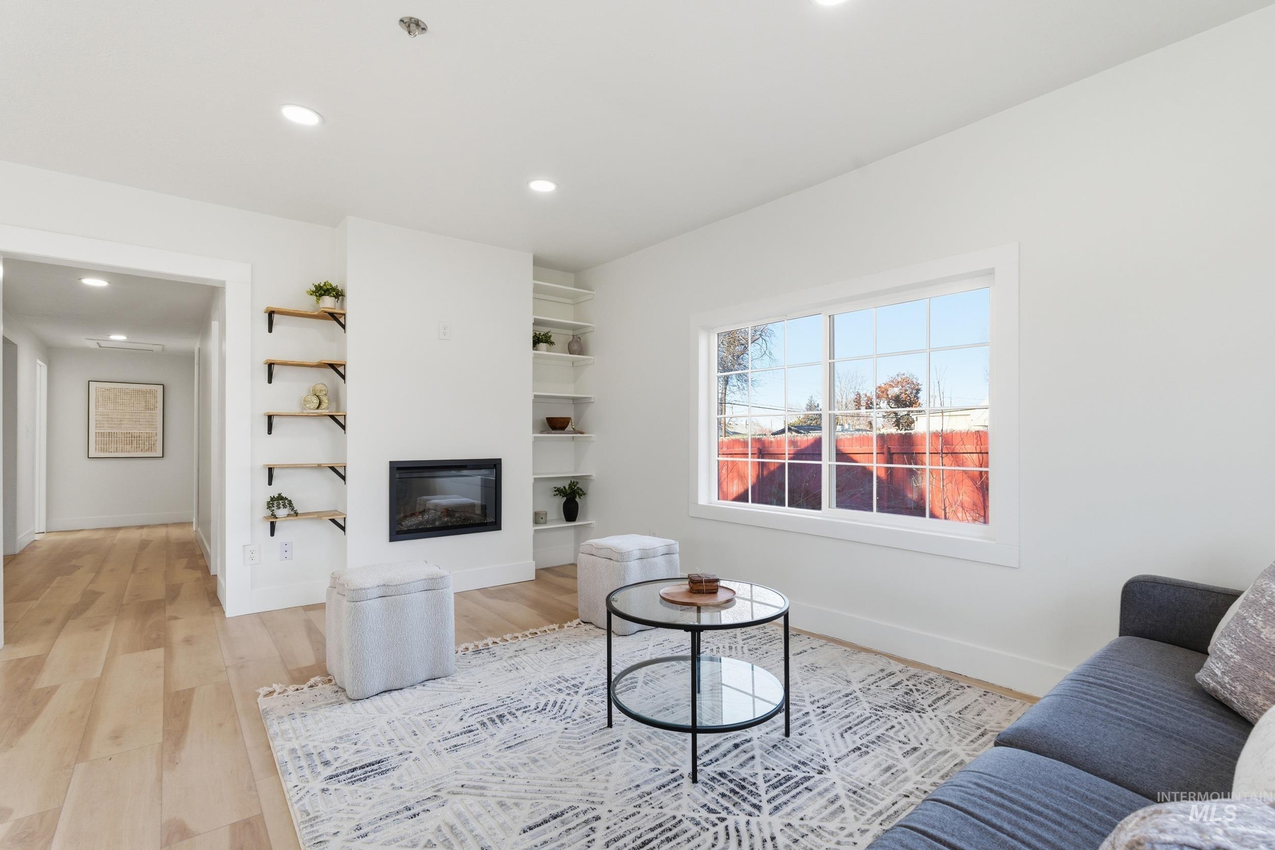 2102 Washington Ave, Caldwell, Idaho 83605, 3 Bedrooms, 2 Bathrooms, Residential For Sale, Price $306,999,MLS 98973773