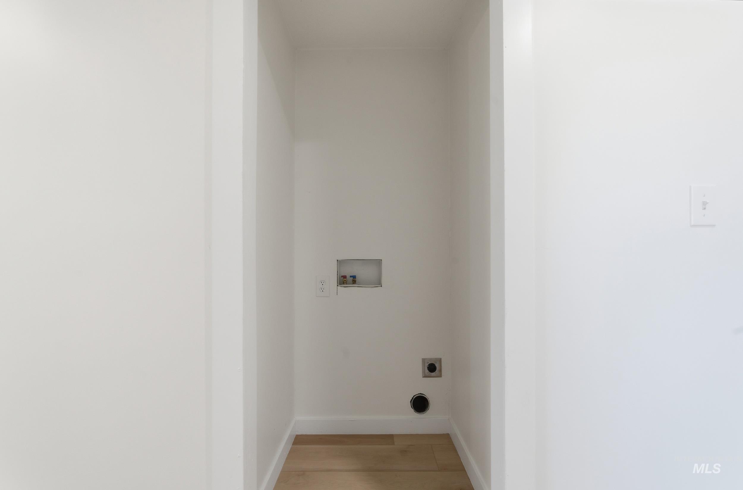 2102 Washington Ave, Caldwell, Idaho 83605, 3 Bedrooms, 2 Bathrooms, Residential For Sale, Price $306,999,MLS 98973773