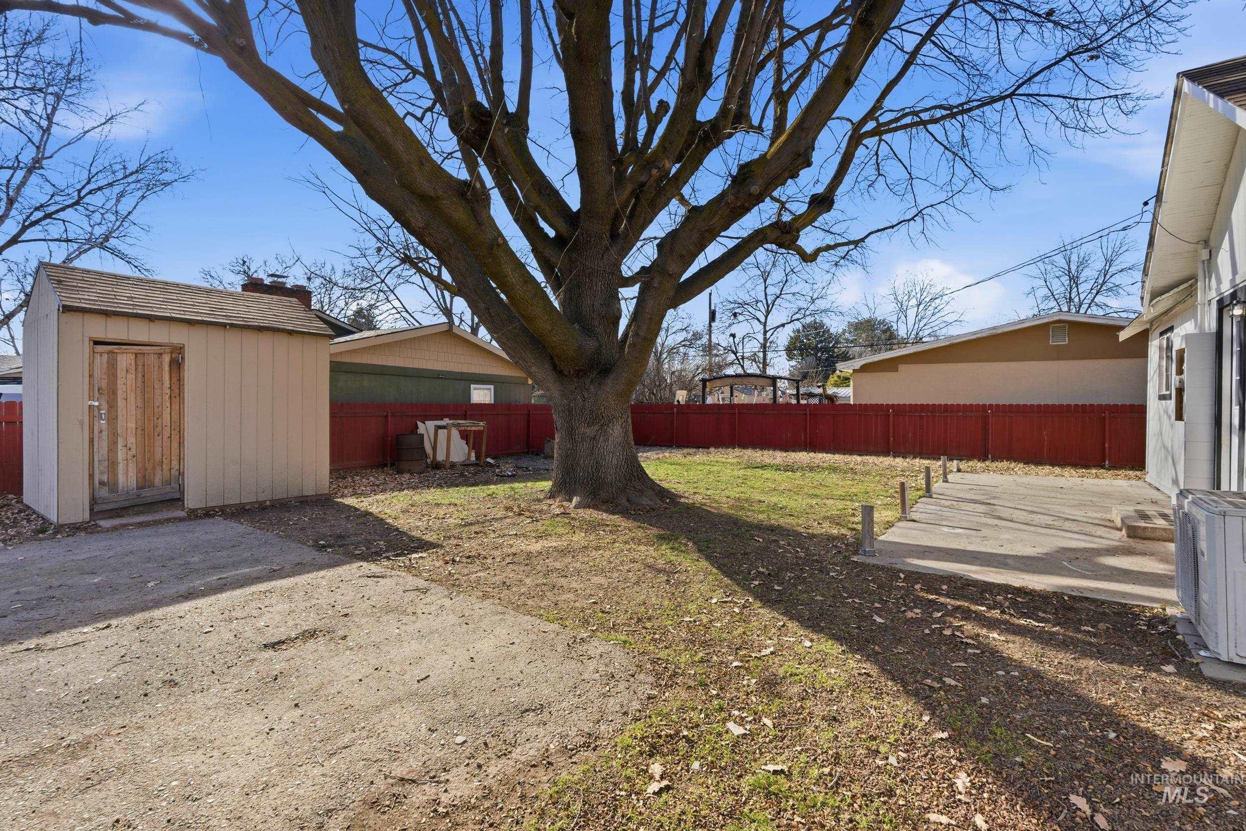 2102 Washington Ave, Caldwell, Idaho 83605, 3 Bedrooms, 2 Bathrooms, Residential For Sale, Price $306,999,MLS 98973773