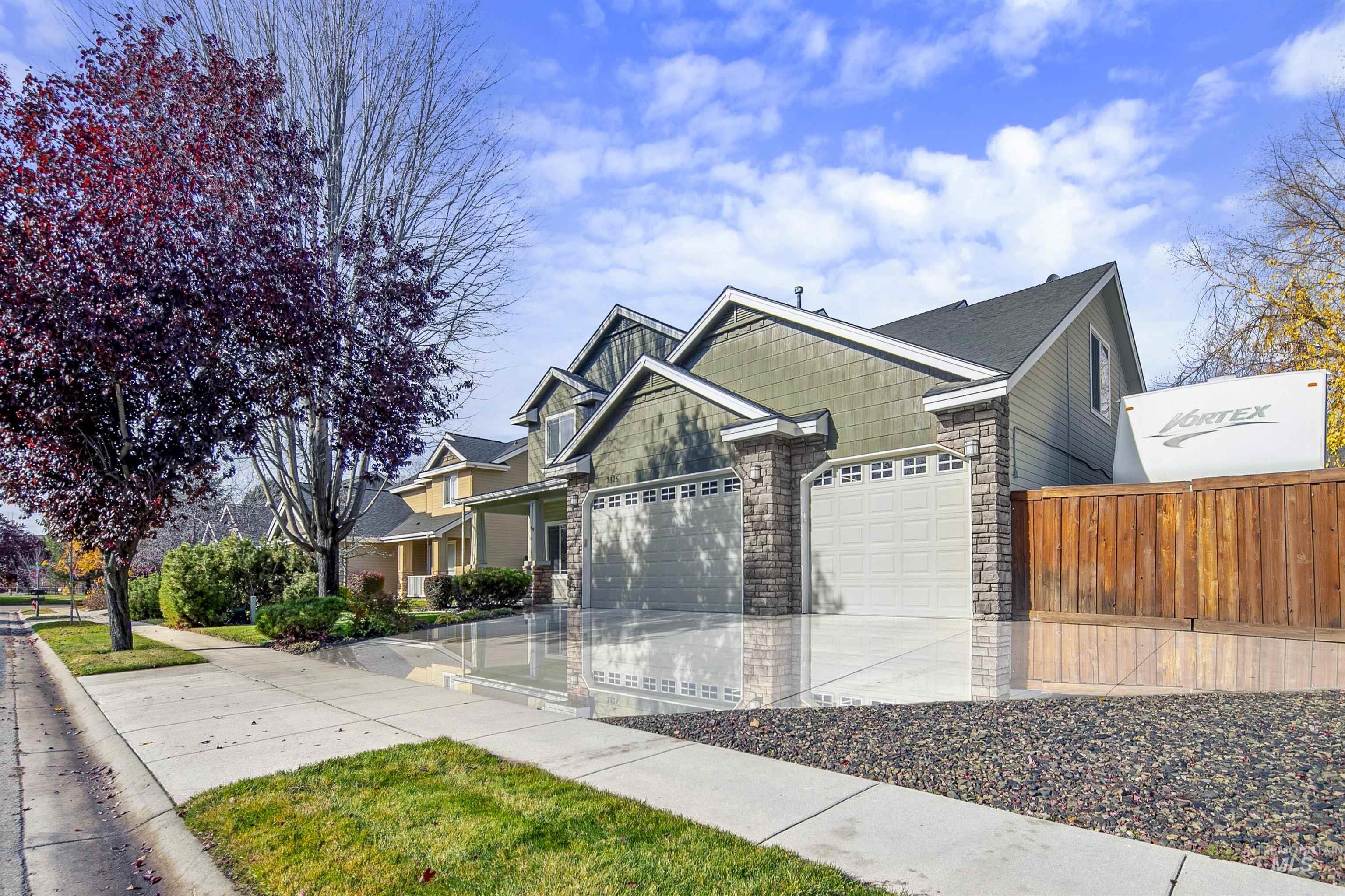 2326 W Grand Teton Dr, Meridian, Idaho 83646-5974, 3 Bedrooms, 2.5 Bathrooms, Residential For Sale, Price $629,900,MLS 98973774