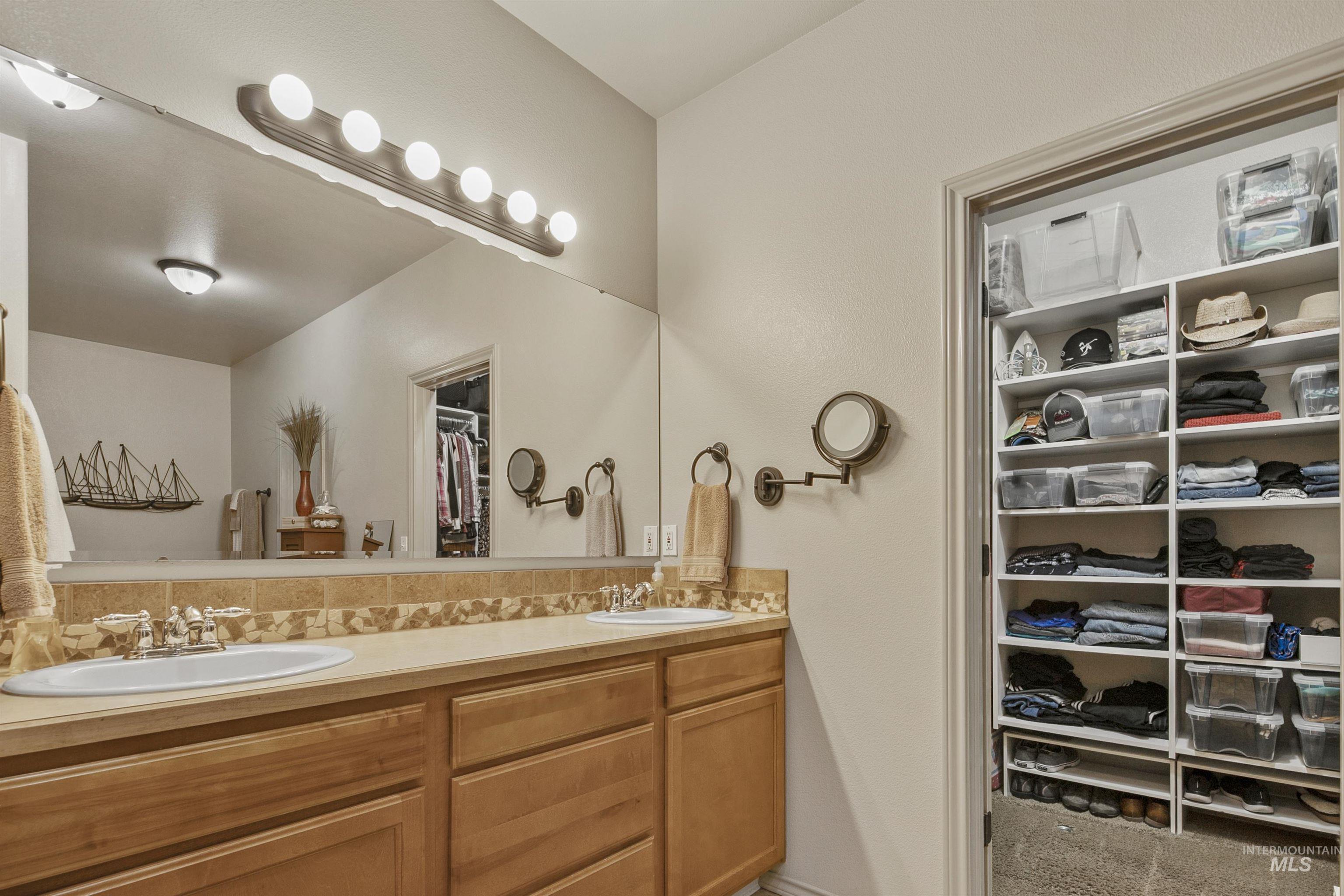 2326 W Grand Teton Dr, Meridian, Idaho 83646-5974, 3 Bedrooms, 2.5 Bathrooms, Residential For Sale, Price $619,900,MLS 98973774