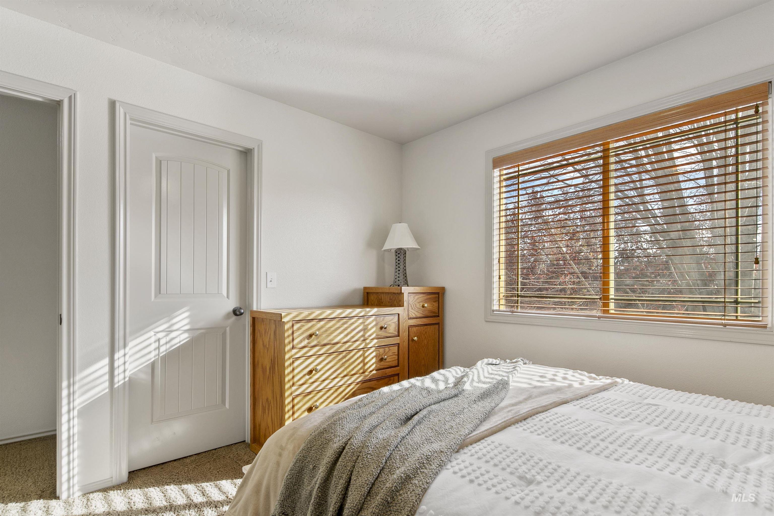 2326 W Grand Teton Dr, Meridian, Idaho 83646-5974, 3 Bedrooms, 2.5 Bathrooms, Residential For Sale, Price $649,900,MLS 98973774