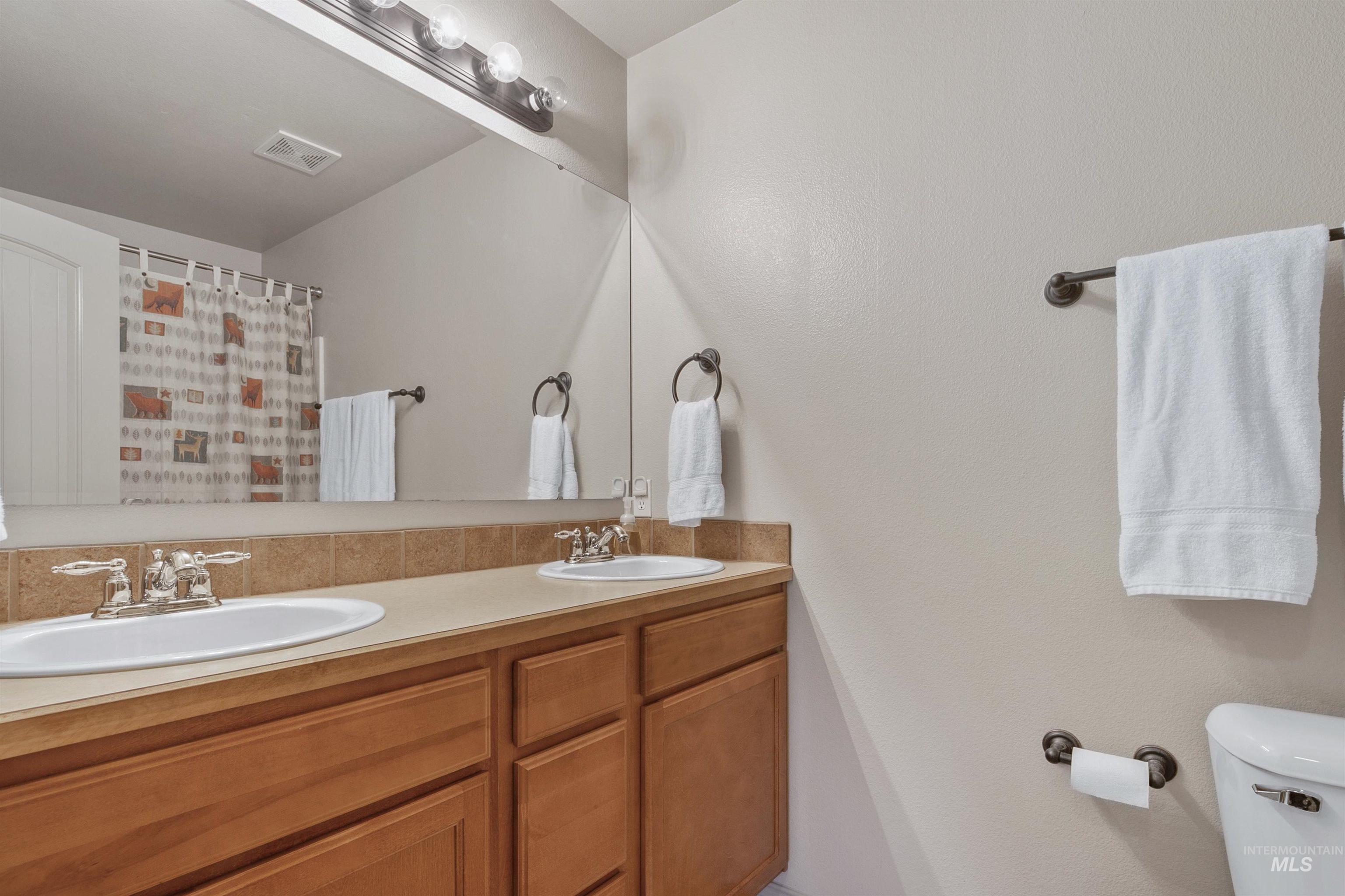 2326 W Grand Teton Dr, Meridian, Idaho 83646-5974, 3 Bedrooms, 2.5 Bathrooms, Residential For Sale, Price $619,900,MLS 98973774