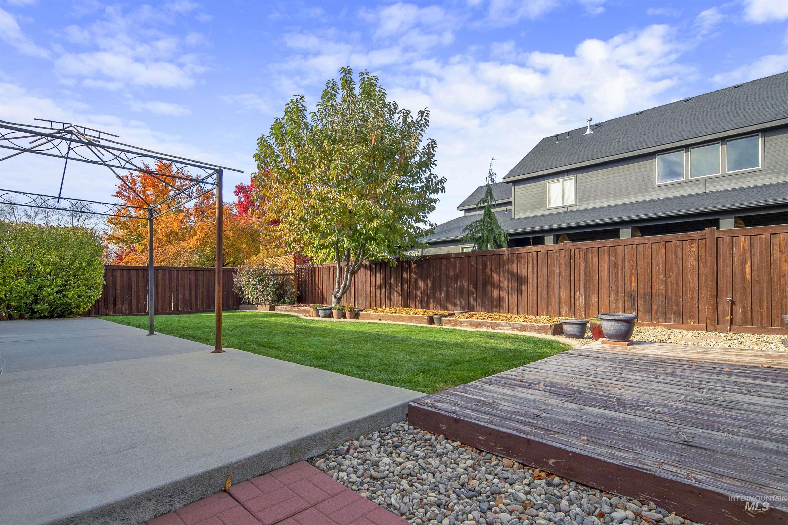 2326 W Grand Teton Dr, Meridian, Idaho 83646-5974, 3 Bedrooms, 2.5 Bathrooms, Residential For Sale, Price $649,900,MLS 98973774