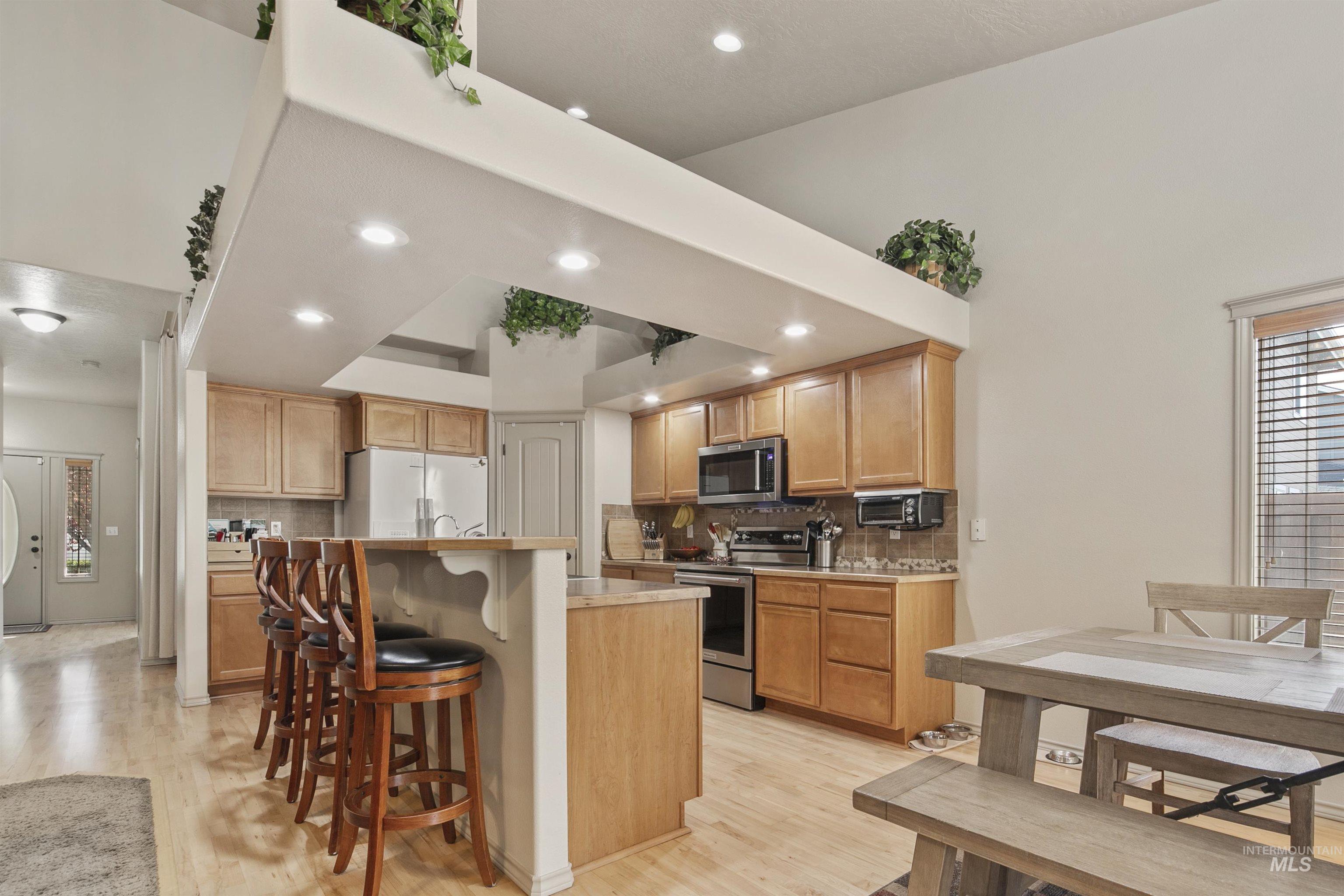 2326 W Grand Teton Dr, Meridian, Idaho 83646-5974, 3 Bedrooms, 2.5 Bathrooms, Residential For Sale, Price $619,900,MLS 98973774