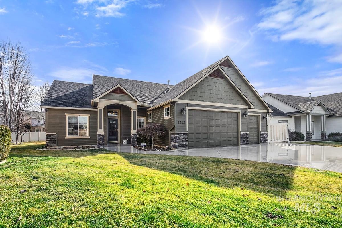 1213 W Lowry St, Meridian, Idaho 83646, 3 Bedrooms, 2 Bathrooms, Residential For Sale, Price $590,000,MLS 98973777