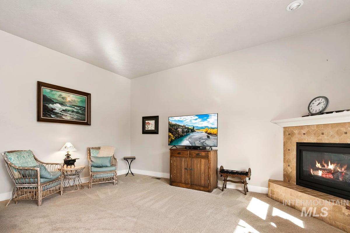 1213 W Lowry St, Meridian, Idaho 83646, 3 Bedrooms, 2 Bathrooms, Residential For Sale, Price $590,000,MLS 98973777