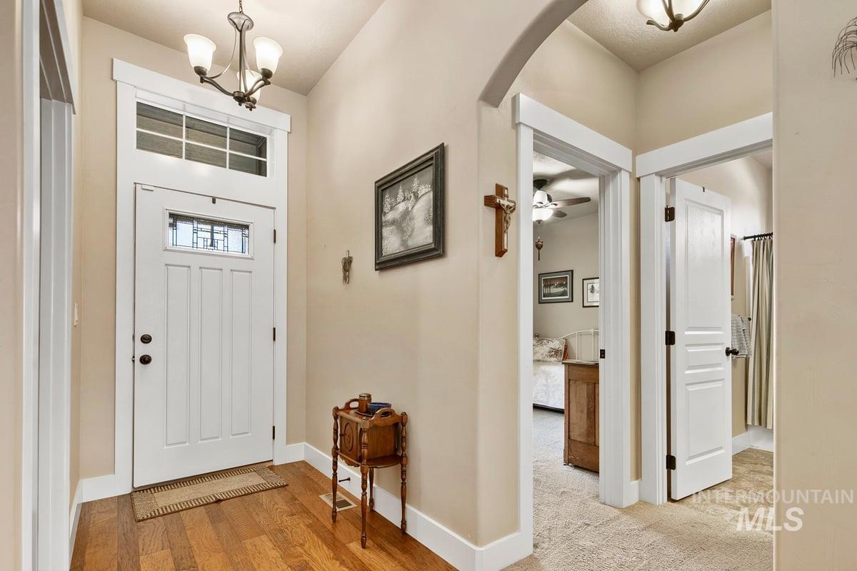 1213 W Lowry St, Meridian, Idaho 83646, 3 Bedrooms, 2 Bathrooms, Residential For Sale, Price $590,000,MLS 98973777