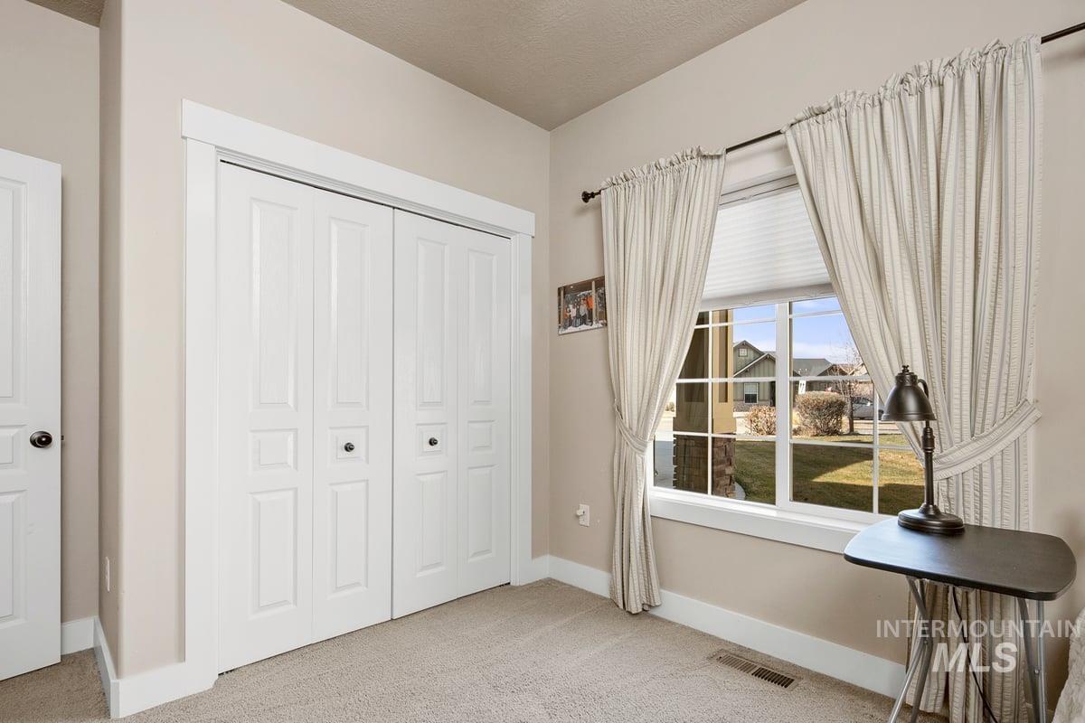 1213 W Lowry St, Meridian, Idaho 83646, 3 Bedrooms, 2 Bathrooms, Residential For Sale, Price $590,000,MLS 98973777