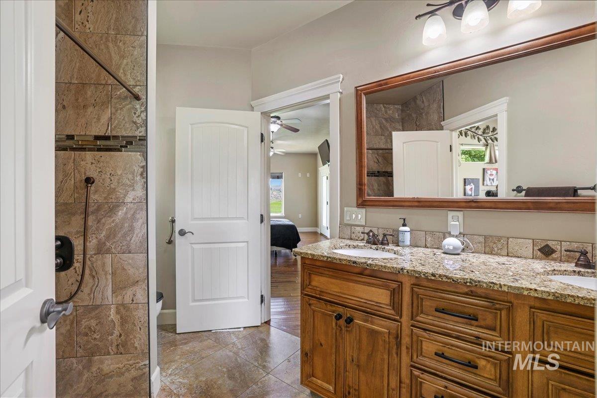 319 Clear Lake Ln, Buhl, Idaho 83316, 4 Bedrooms, 3.5 Bathrooms, Residential For Sale, Price $849,000,MLS 98973778