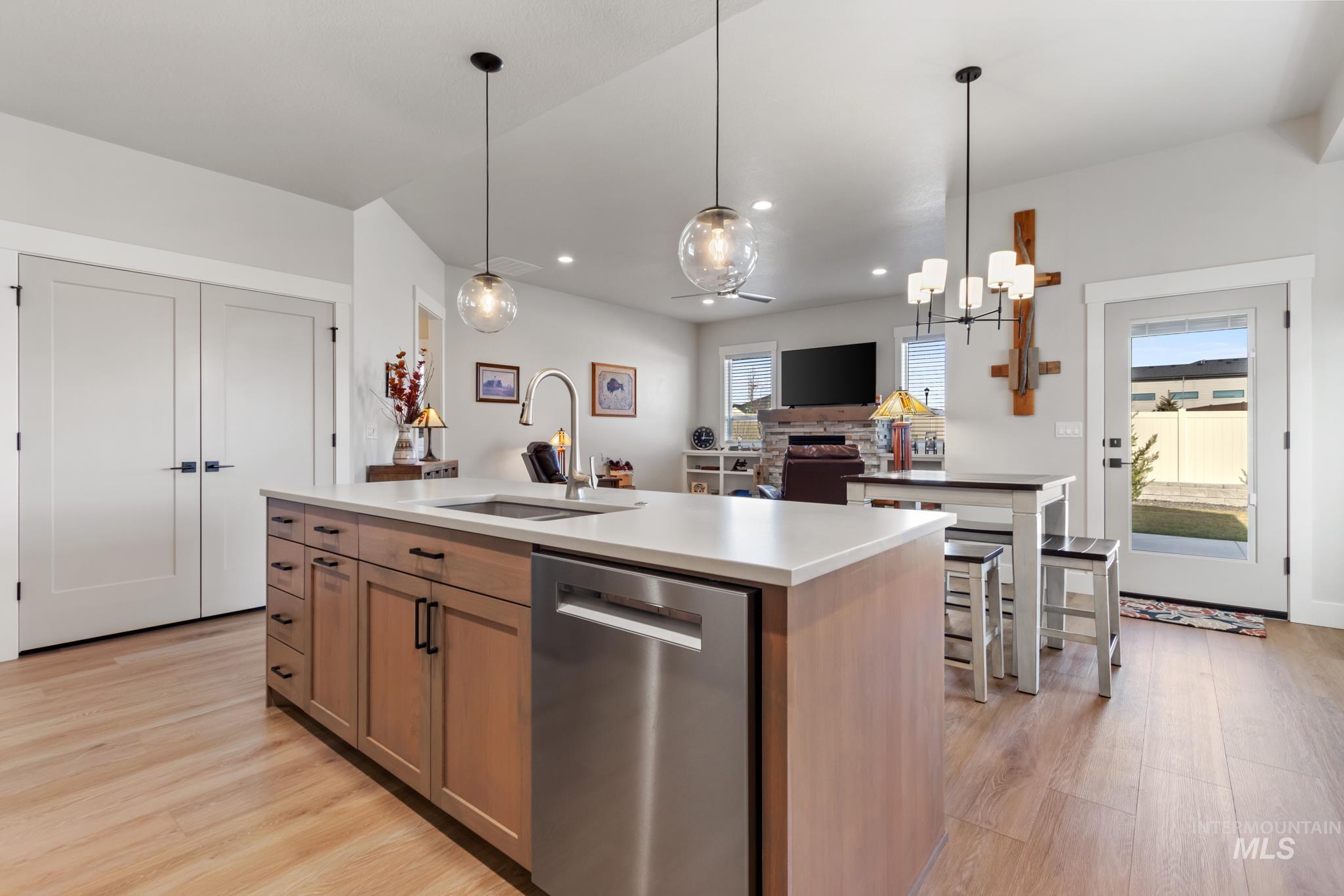 9864 W Aviara Street, Star, Idaho 83669, 3 Bedrooms, 2 Bathrooms, Residential For Sale, Price $569,000,MLS 98973779