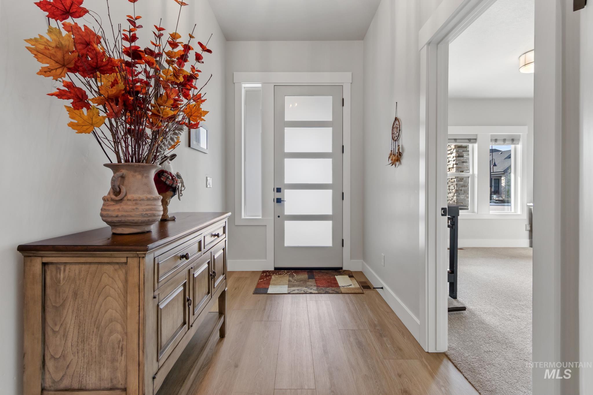 9864 W Aviara Street, Star, Idaho 83669, 3 Bedrooms, 2 Bathrooms, Residential For Sale, Price $569,000,MLS 98973779