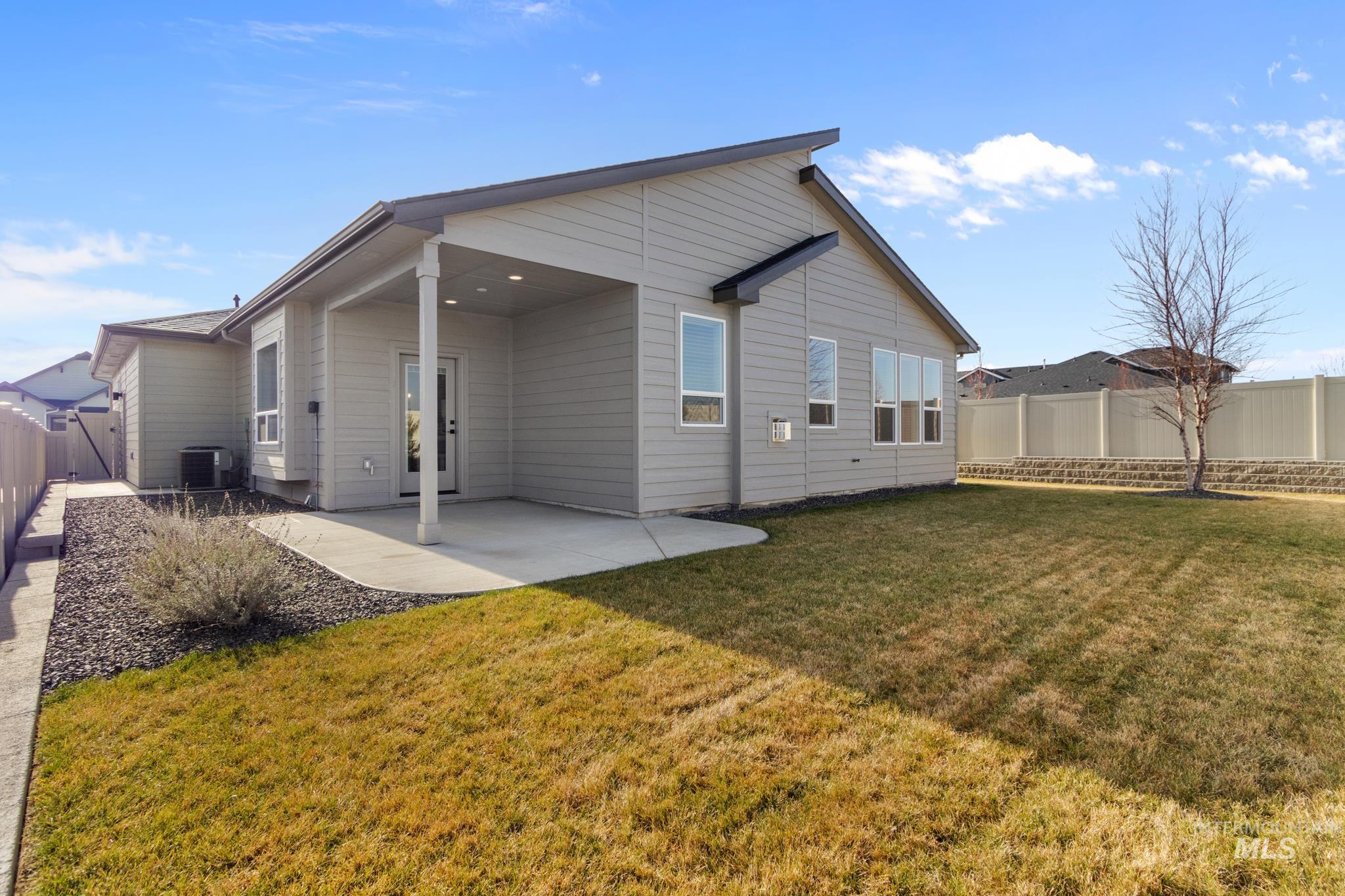 9864 W Aviara Street, Star, Idaho 83669, 3 Bedrooms, 2 Bathrooms, Residential For Sale, Price $569,000,MLS 98973779