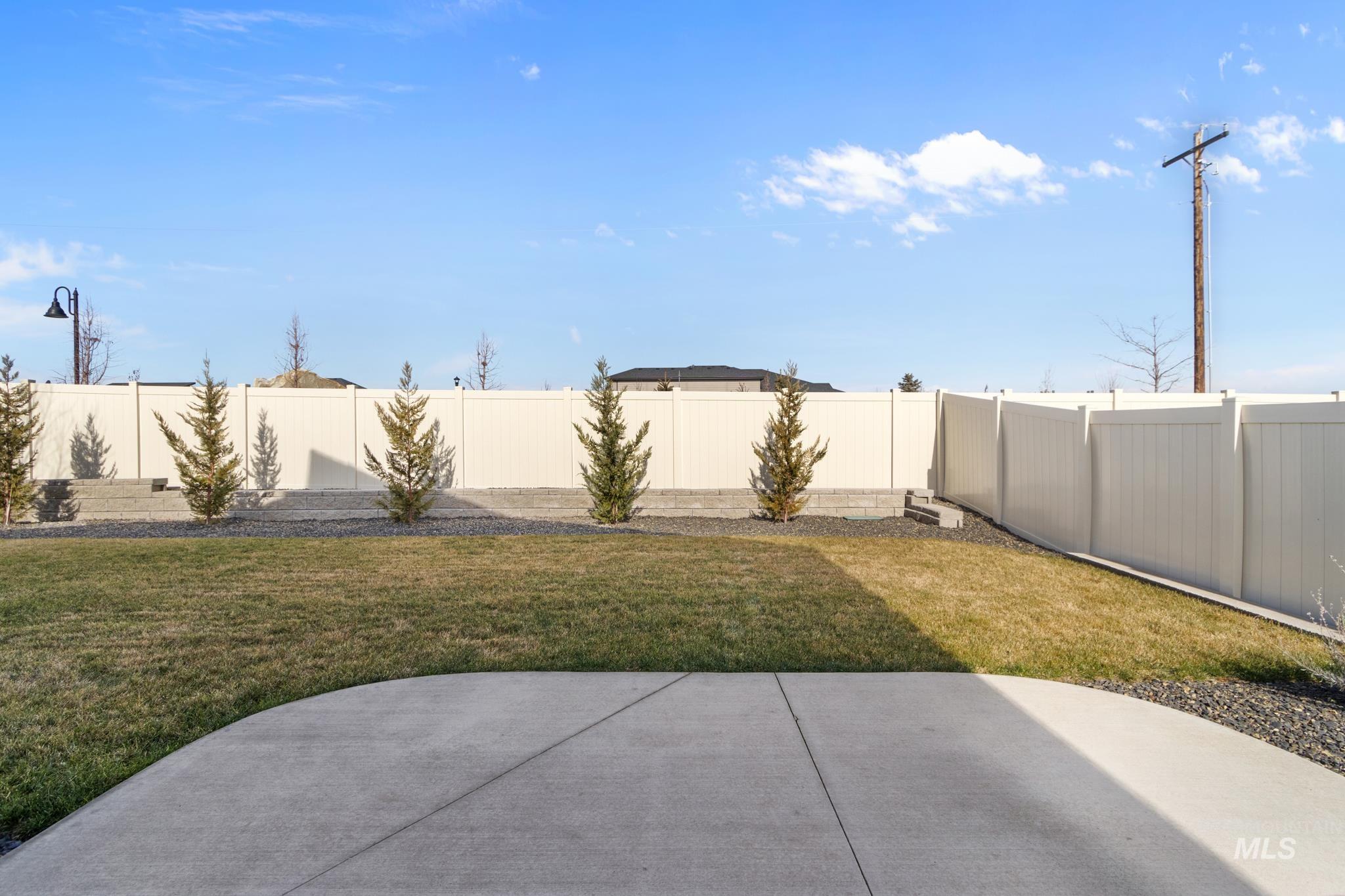 9864 W Aviara Street, Star, Idaho 83669, 3 Bedrooms, 2 Bathrooms, Residential For Sale, Price $569,000,MLS 98973779