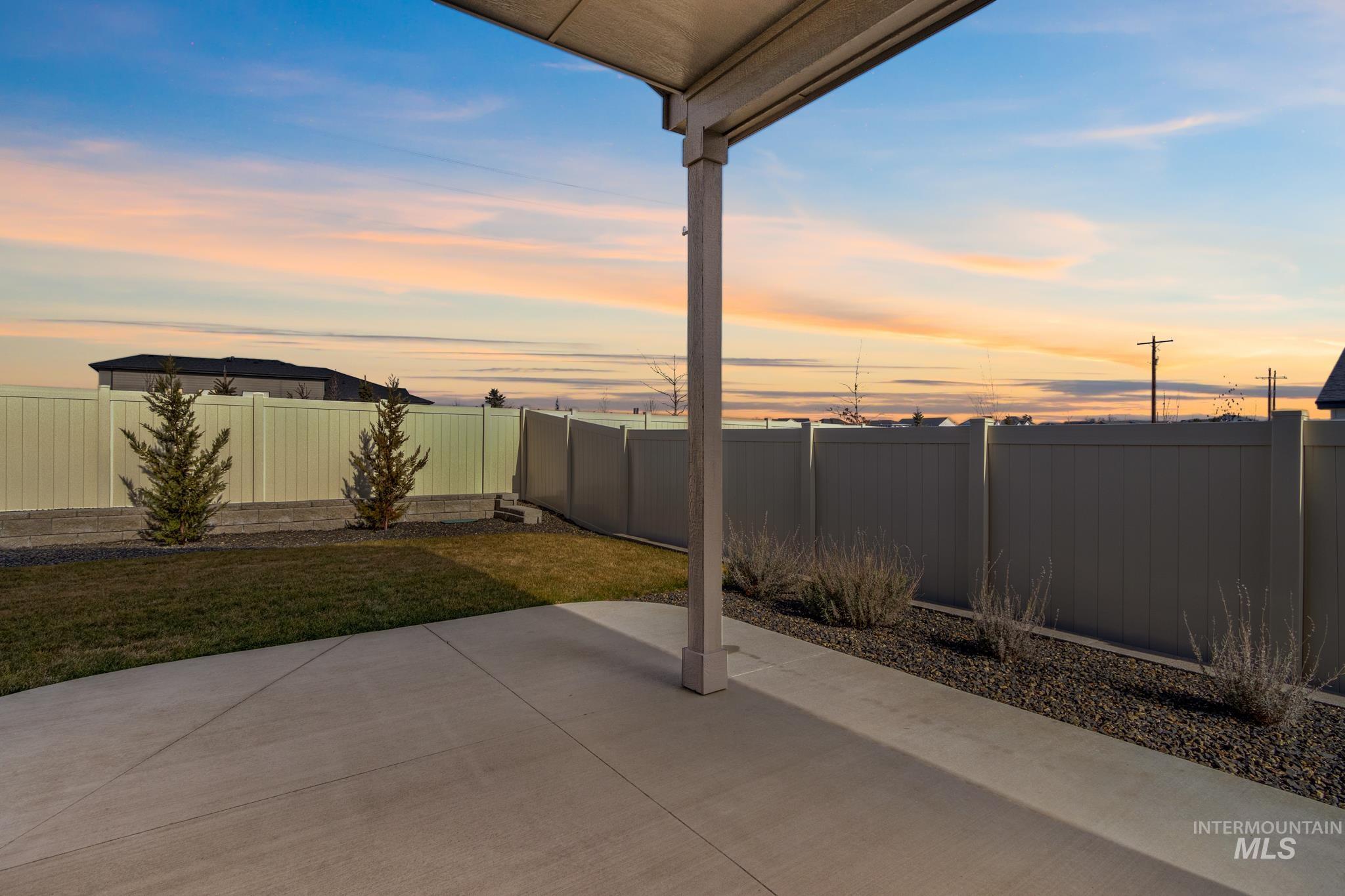 9864 W Aviara Street, Star, Idaho 83669, 3 Bedrooms, 2 Bathrooms, Residential For Sale, Price $569,000,MLS 98973779