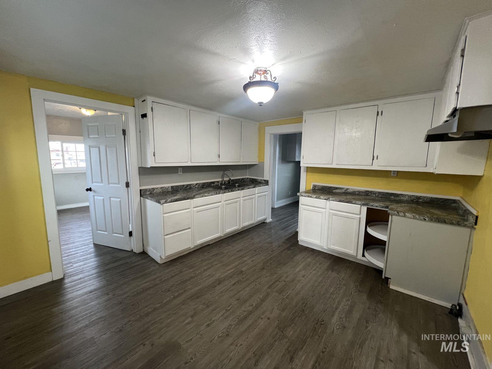 316 S 8th Avenue, Buhl, Idaho 83316-1306, 3 Bedrooms, 1 Bathroom, Residential For Sale, Price $214,900,MLS 98973784