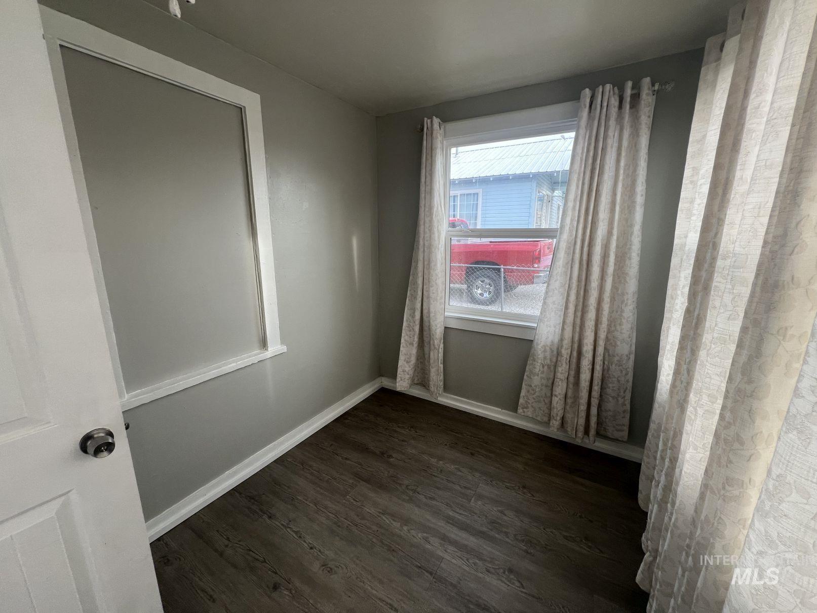 316 S 8th Avenue, Buhl, Idaho 83316-1306, 3 Bedrooms, 1 Bathroom, Residential For Sale, Price $214,900,MLS 98973784