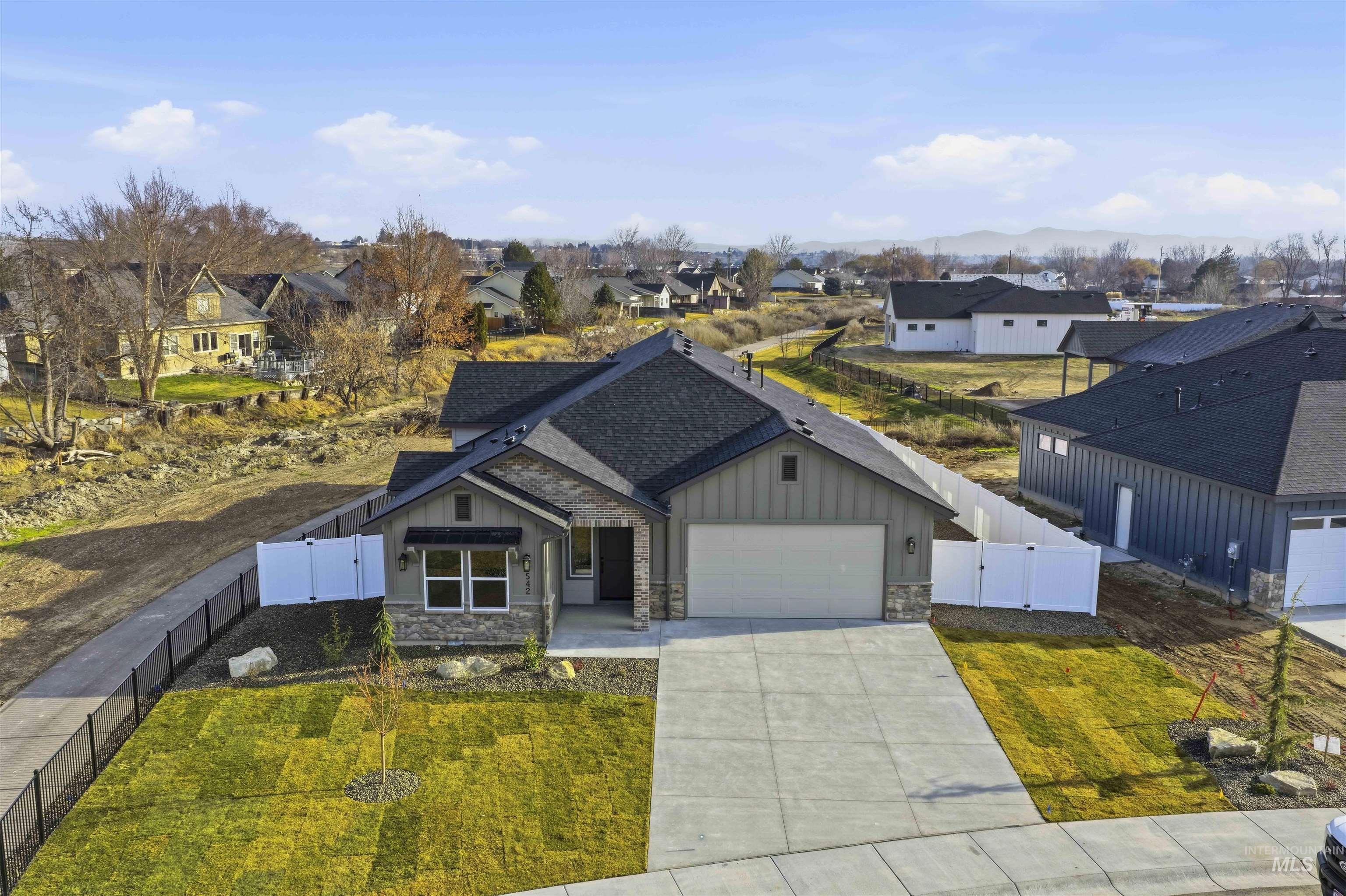 542 Mountain Loop Rd, Middleton, Idaho 83644, 3 Bedrooms, 2 Bathrooms, Residential For Sale, Price $609,900,MLS 98973788