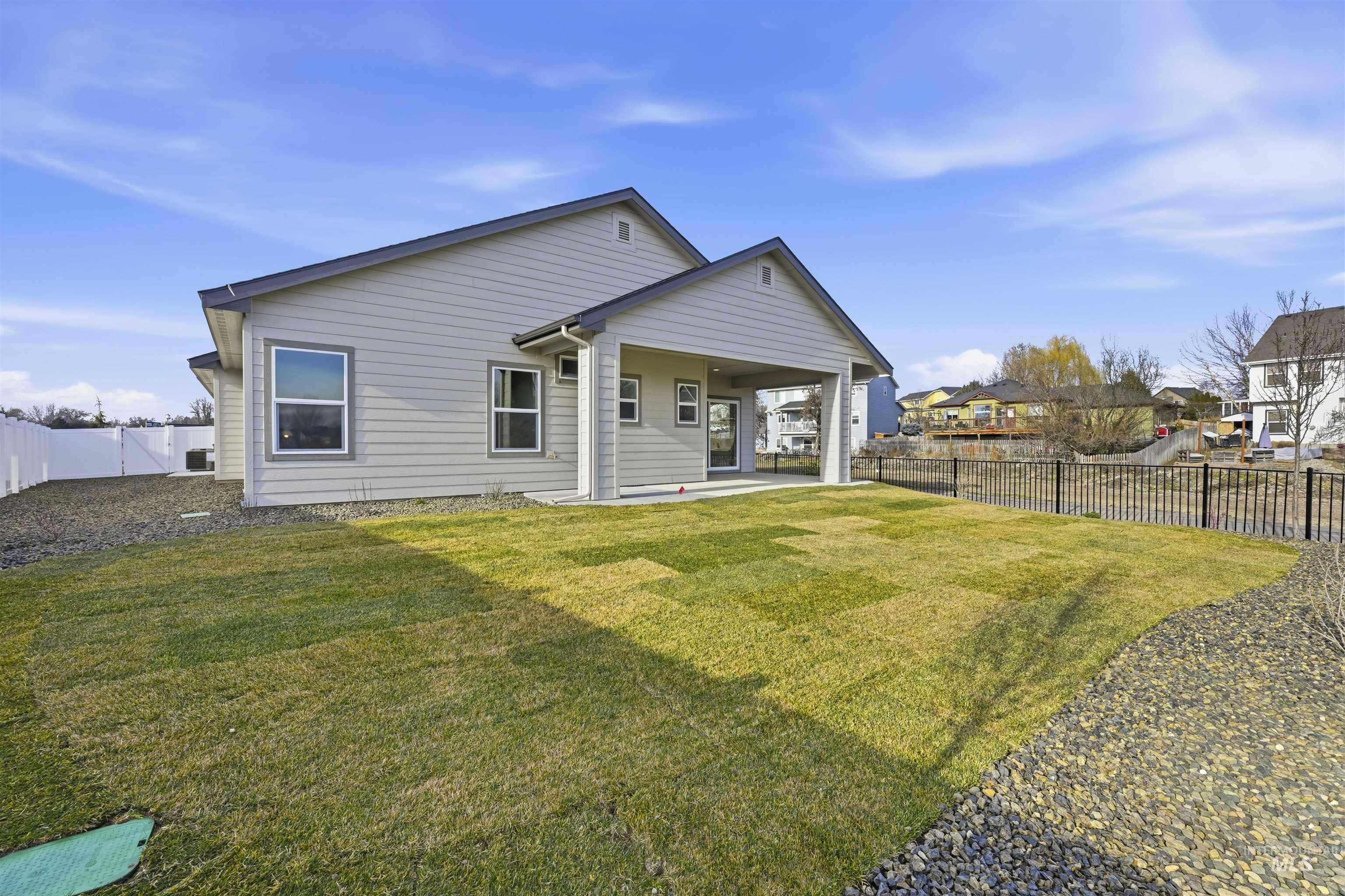 542 Mountain Loop Rd, Middleton, Idaho 83644, 3 Bedrooms, 2 Bathrooms, Residential For Sale, Price $609,900,MLS 98973788