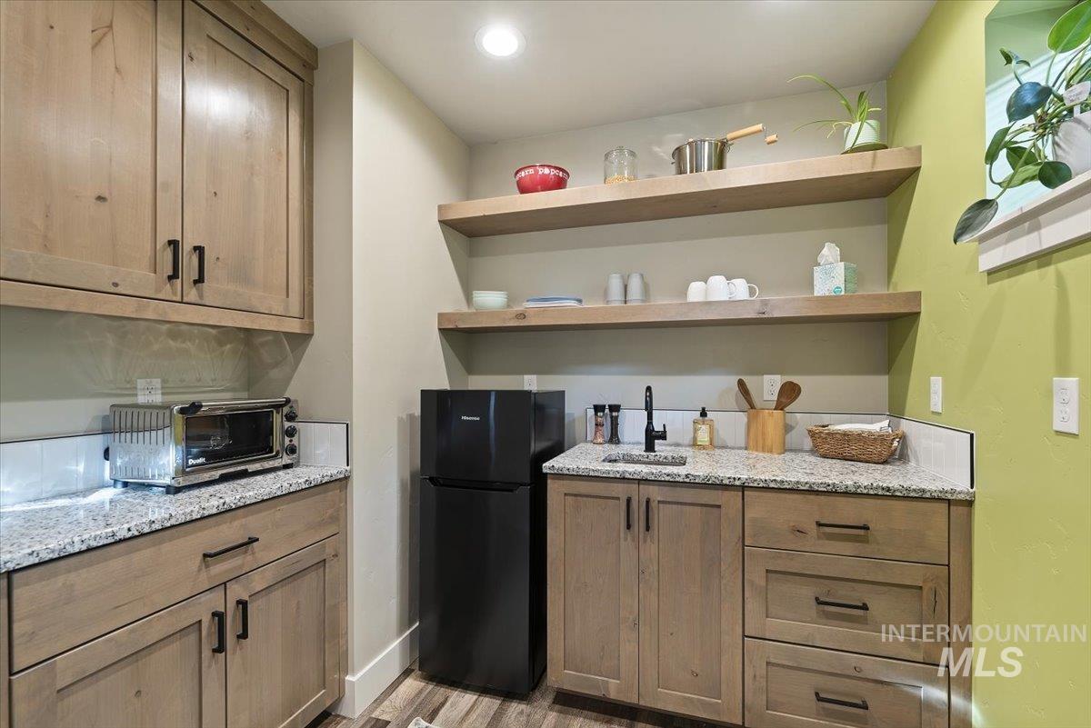 1513 S Denver Ave, Boise, Idaho 83706, 3 Bedrooms, 2.5 Bathrooms, Residential For Sale, Price $569,900,MLS 98973789