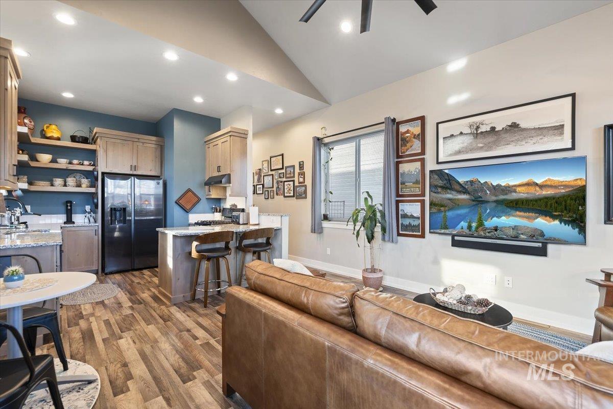 1513 S Denver Ave, Boise, Idaho 83706, 3 Bedrooms, 2.5 Bathrooms, Residential For Sale, Price $569,900,MLS 98973789