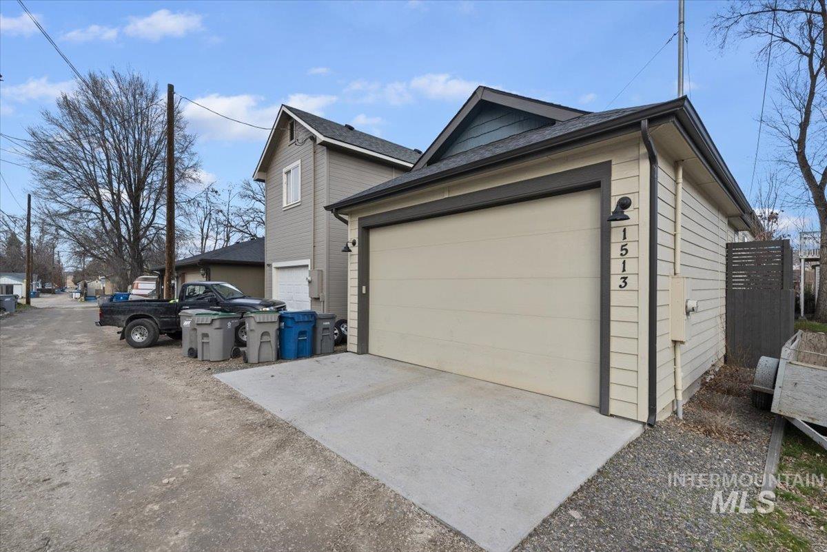 1513 S Denver Ave, Boise, Idaho 83706, 3 Bedrooms, 2.5 Bathrooms, Residential For Sale, Price $569,900,MLS 98973789