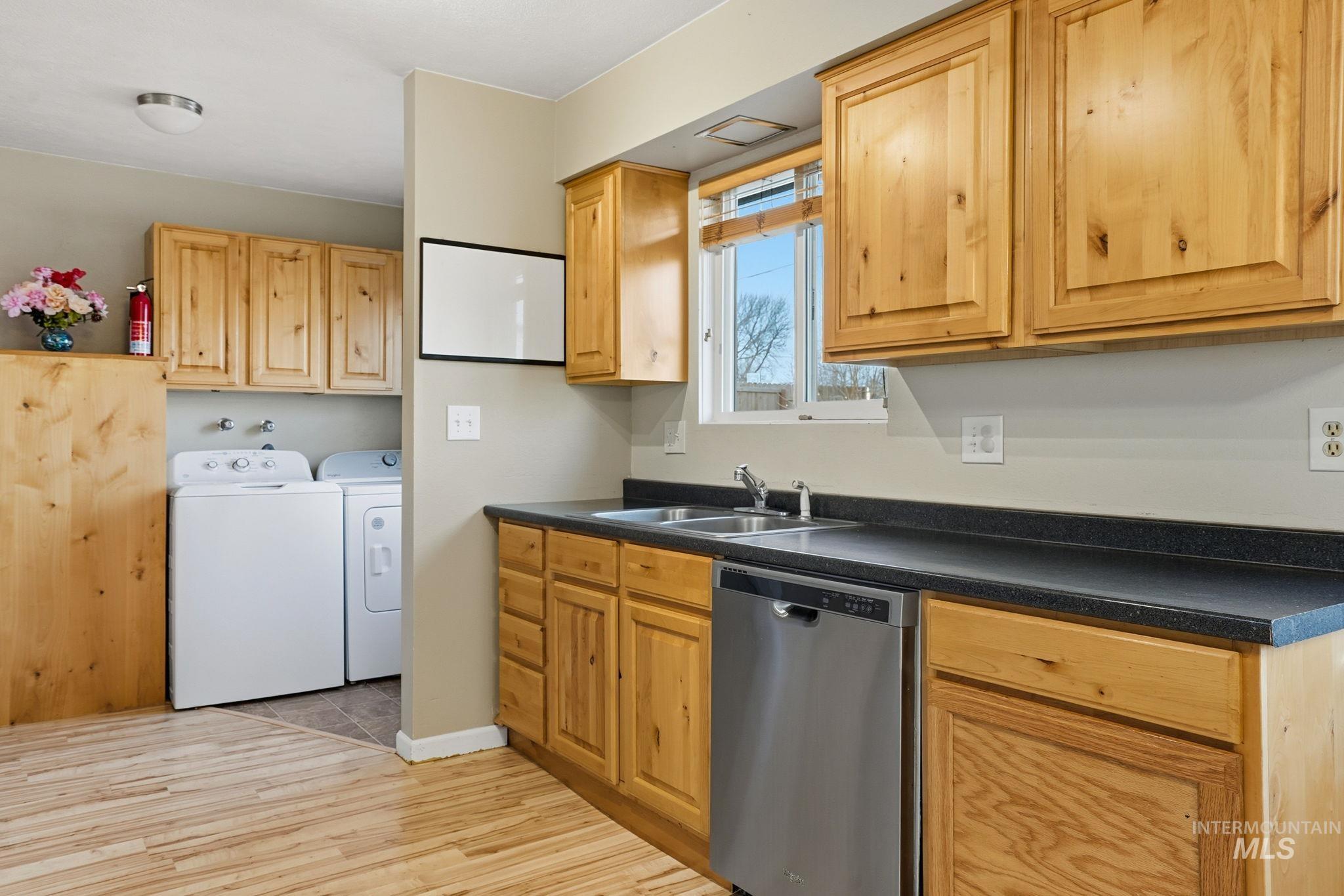 610 Oregon, New Plymouth, Idaho 83655, 3 Bedrooms, 1 Bathroom, Residential For Sale, Price $330,000,MLS 98973790