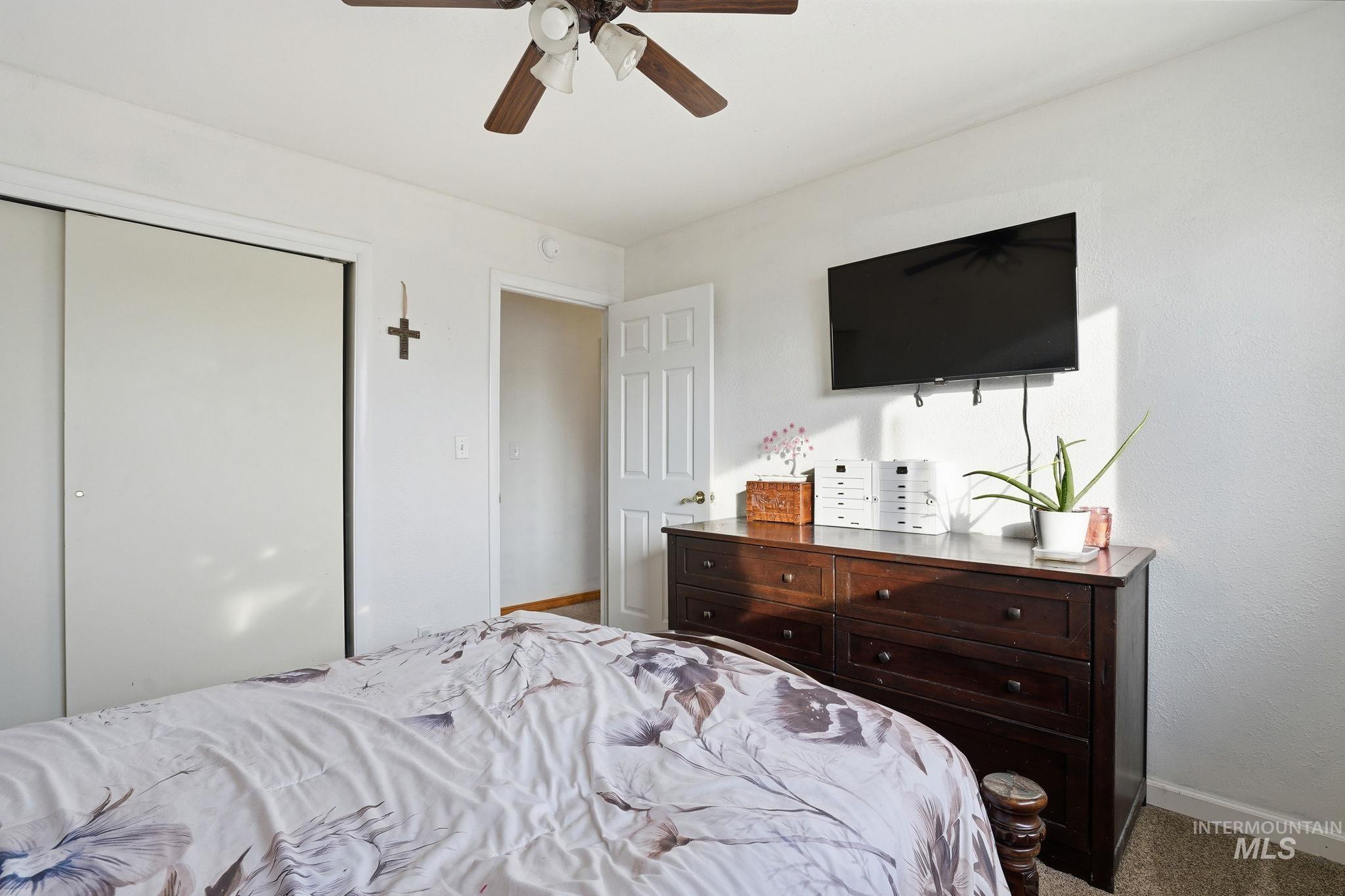 610 Oregon, New Plymouth, Idaho 83655, 3 Bedrooms, 1 Bathroom, Residential For Sale, Price $330,000,MLS 98973790