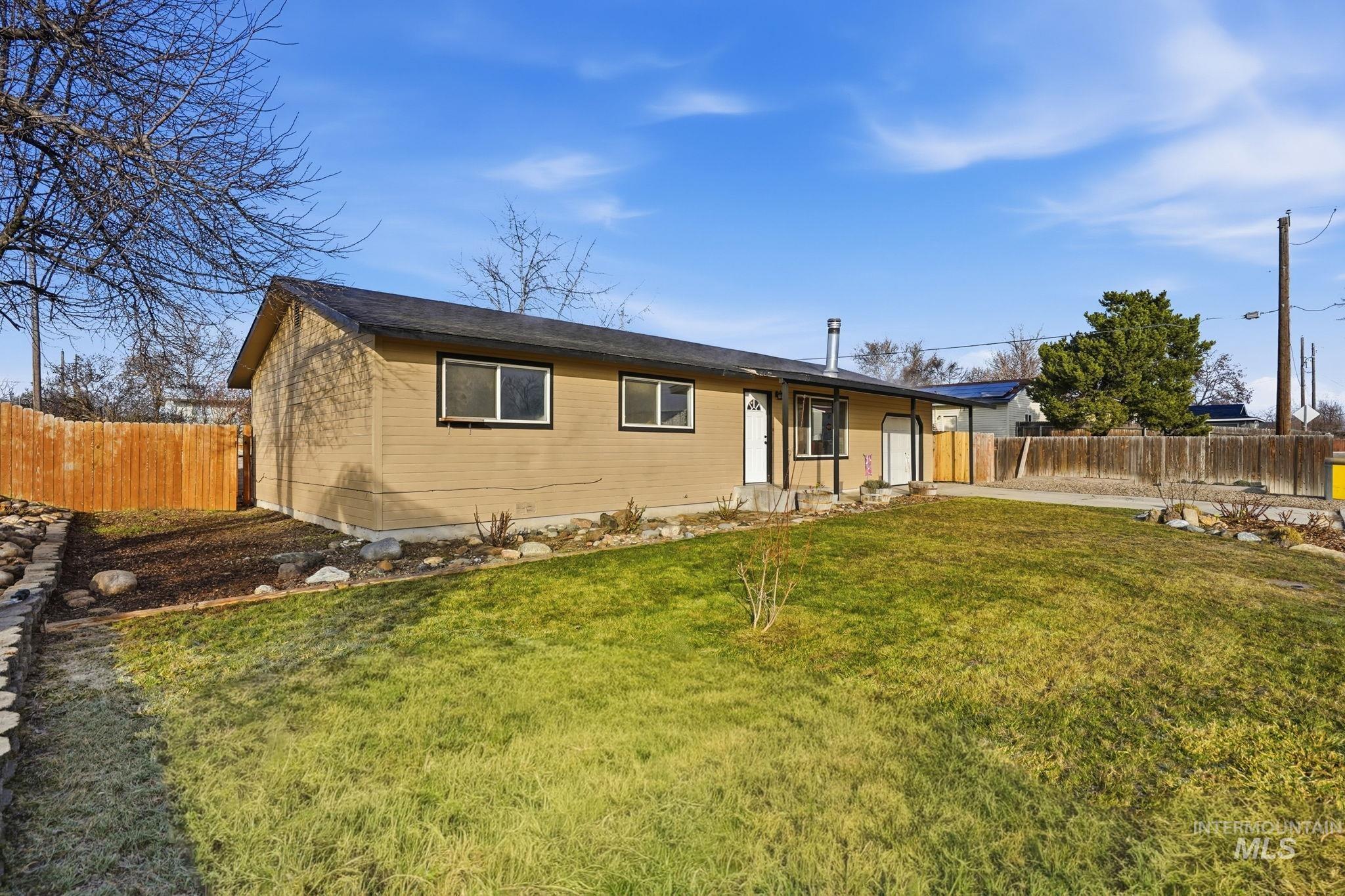 610 Oregon, New Plymouth, Idaho 83655, 3 Bedrooms, 1 Bathroom, Residential For Sale, Price $330,000,MLS 98973790