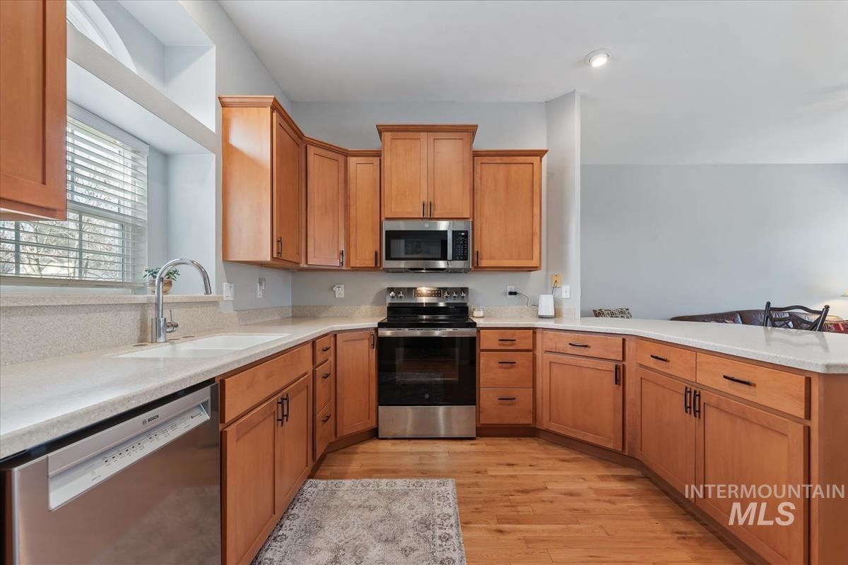 6118 N Widgeon Way, Boise, Idaho 83714, 3 Bedrooms, 2 Bathrooms, Residential For Sale, Price $549,900,MLS 98973794