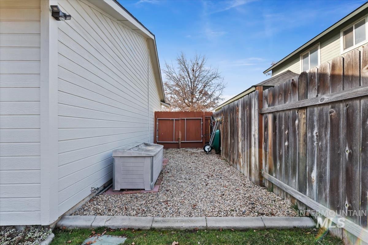 6118 N Widgeon Way, Boise, Idaho 83714, 3 Bedrooms, 2 Bathrooms, Residential For Sale, Price $549,900,MLS 98973794