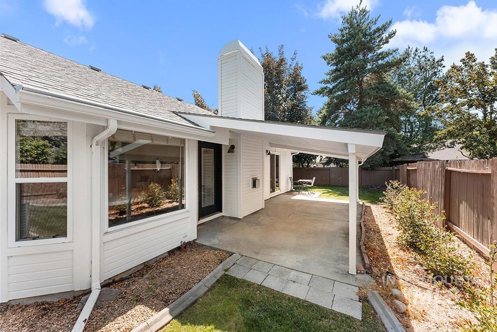 1545 N Ellington Way, Eagle, Idaho 83616, 3 Bedrooms, 2 Bathrooms, Residential For Sale, Price $519,900,MLS 98973795