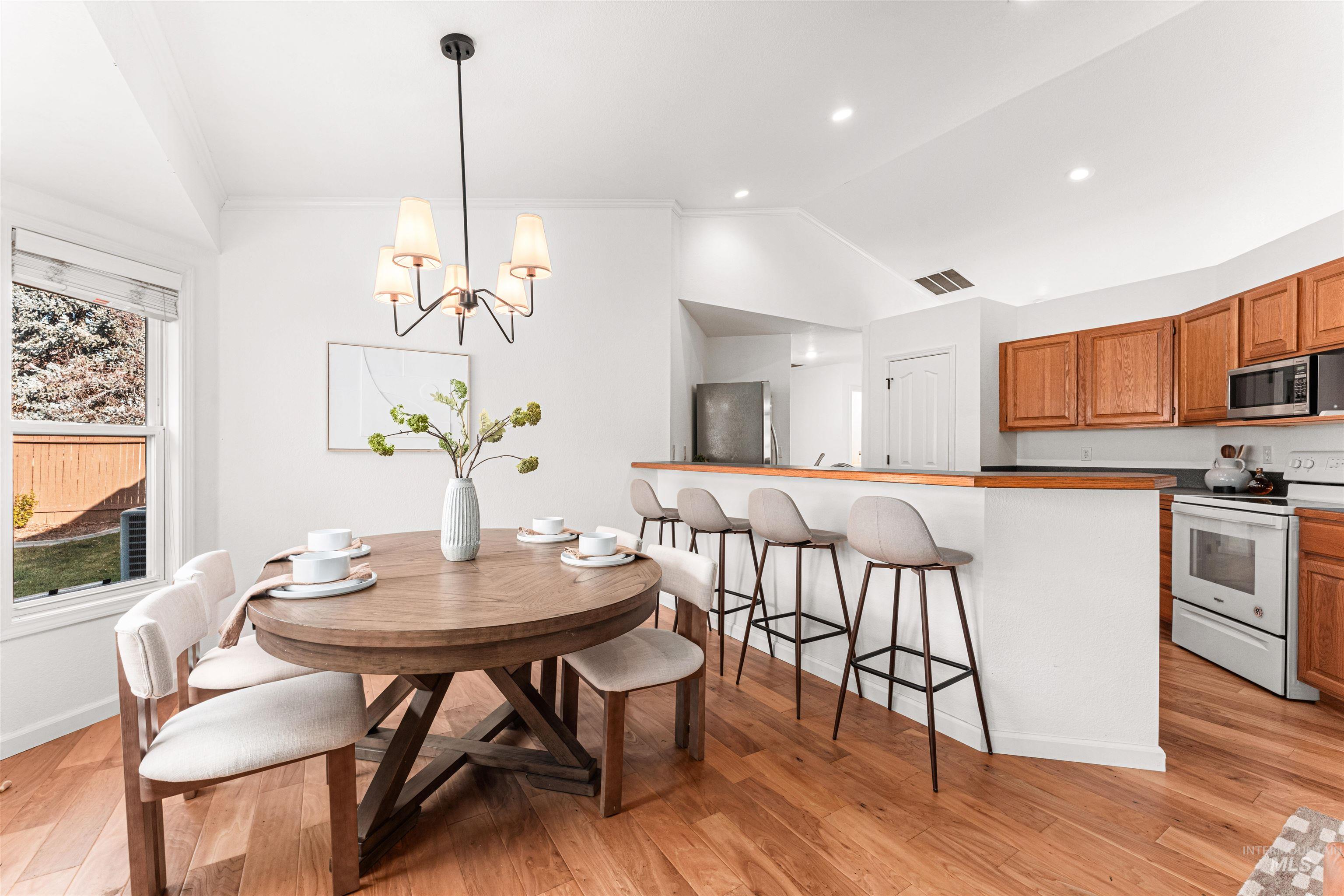 1545 N Ellington Way, Eagle, Idaho 83616, 3 Bedrooms, 2 Bathrooms, Residential For Sale, Price $519,900,MLS 98973795