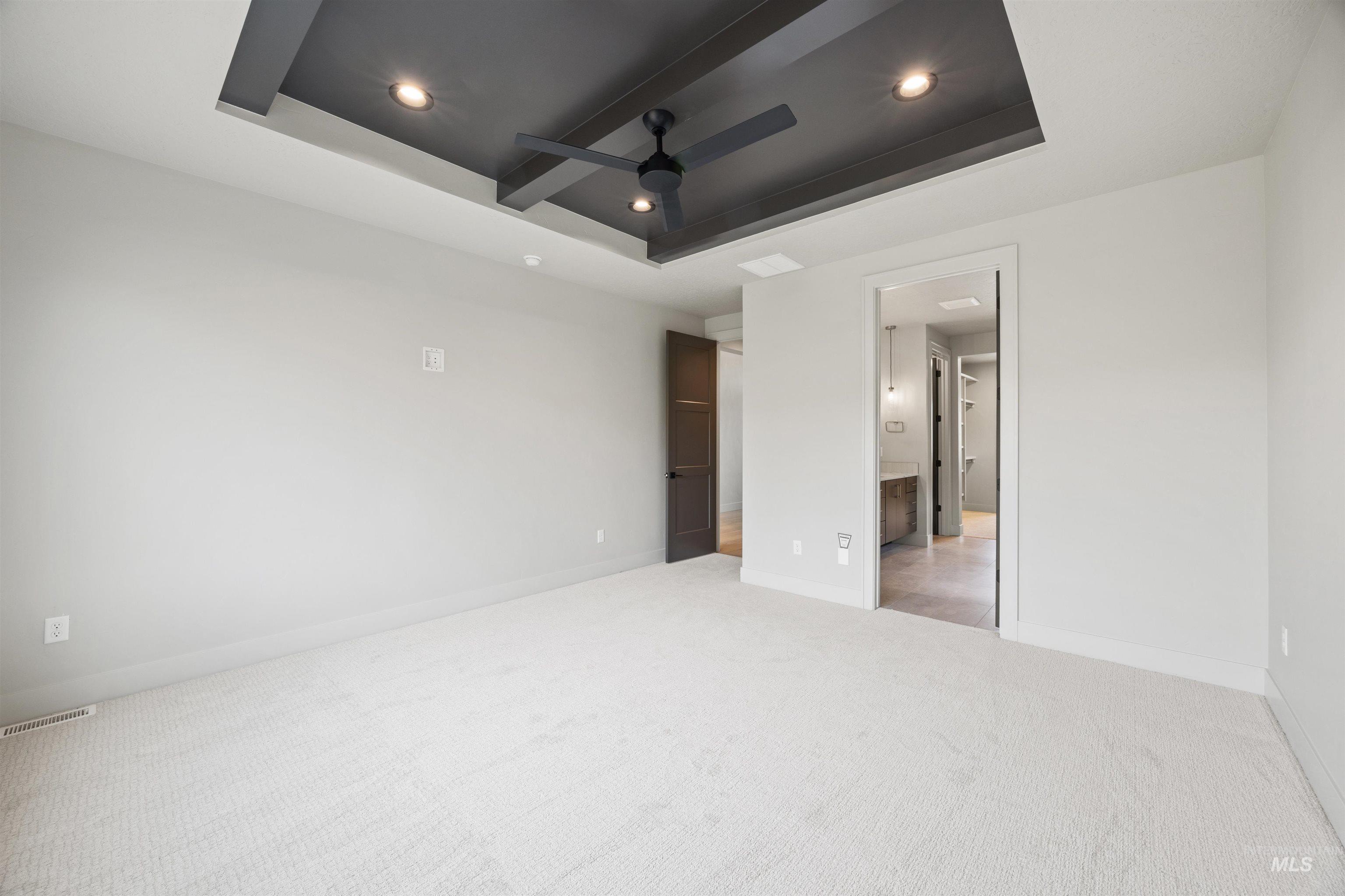 5502 W Haughburn Dr, Eagle, Idaho 83616, 4 Bedrooms, 3 Bathrooms, Residential For Sale, Price $998,000,MLS 98973798