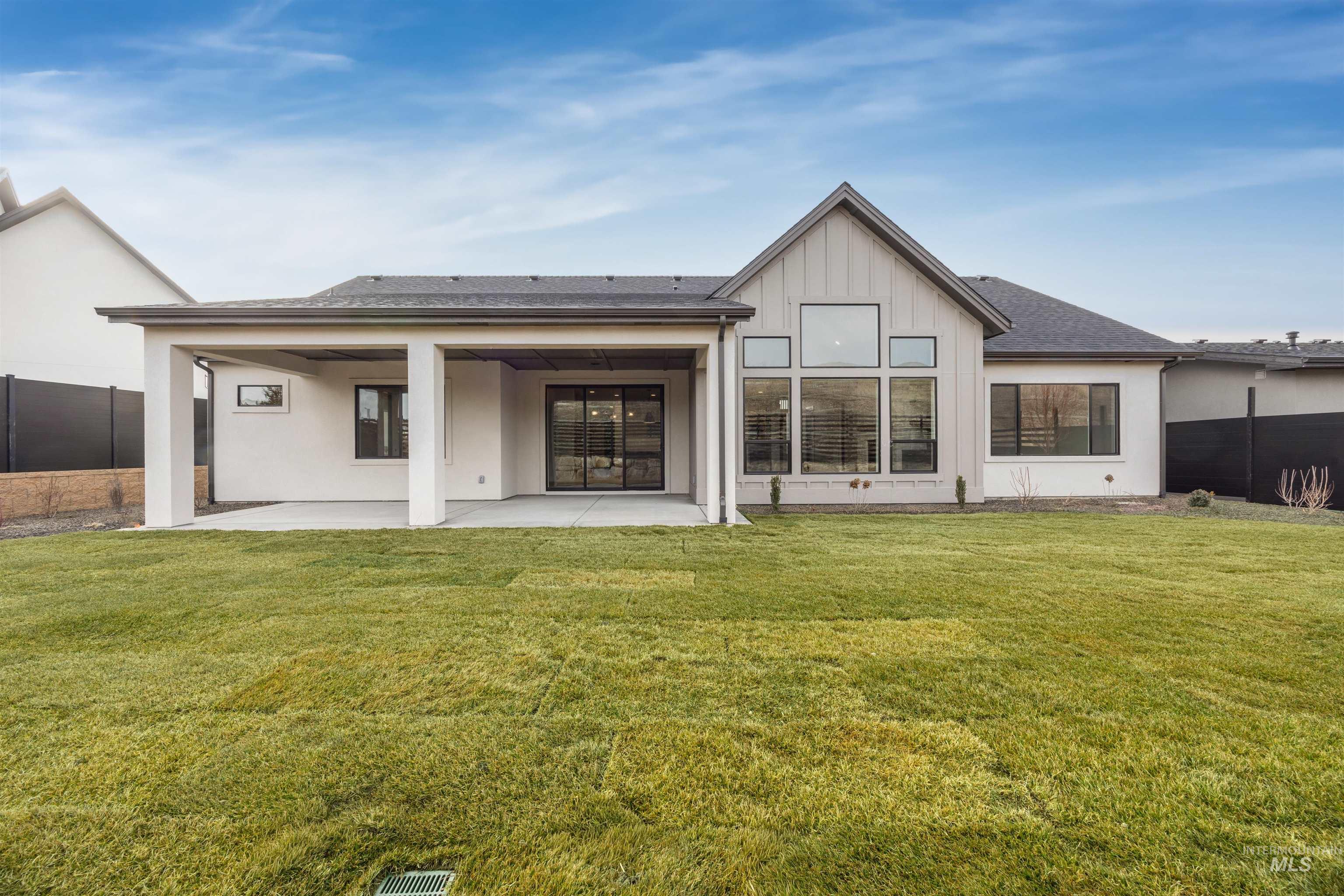 5502 W Haughburn Dr, Eagle, Idaho 83616, 4 Bedrooms, 3 Bathrooms, Residential For Sale, Price $998,000,MLS 98973798