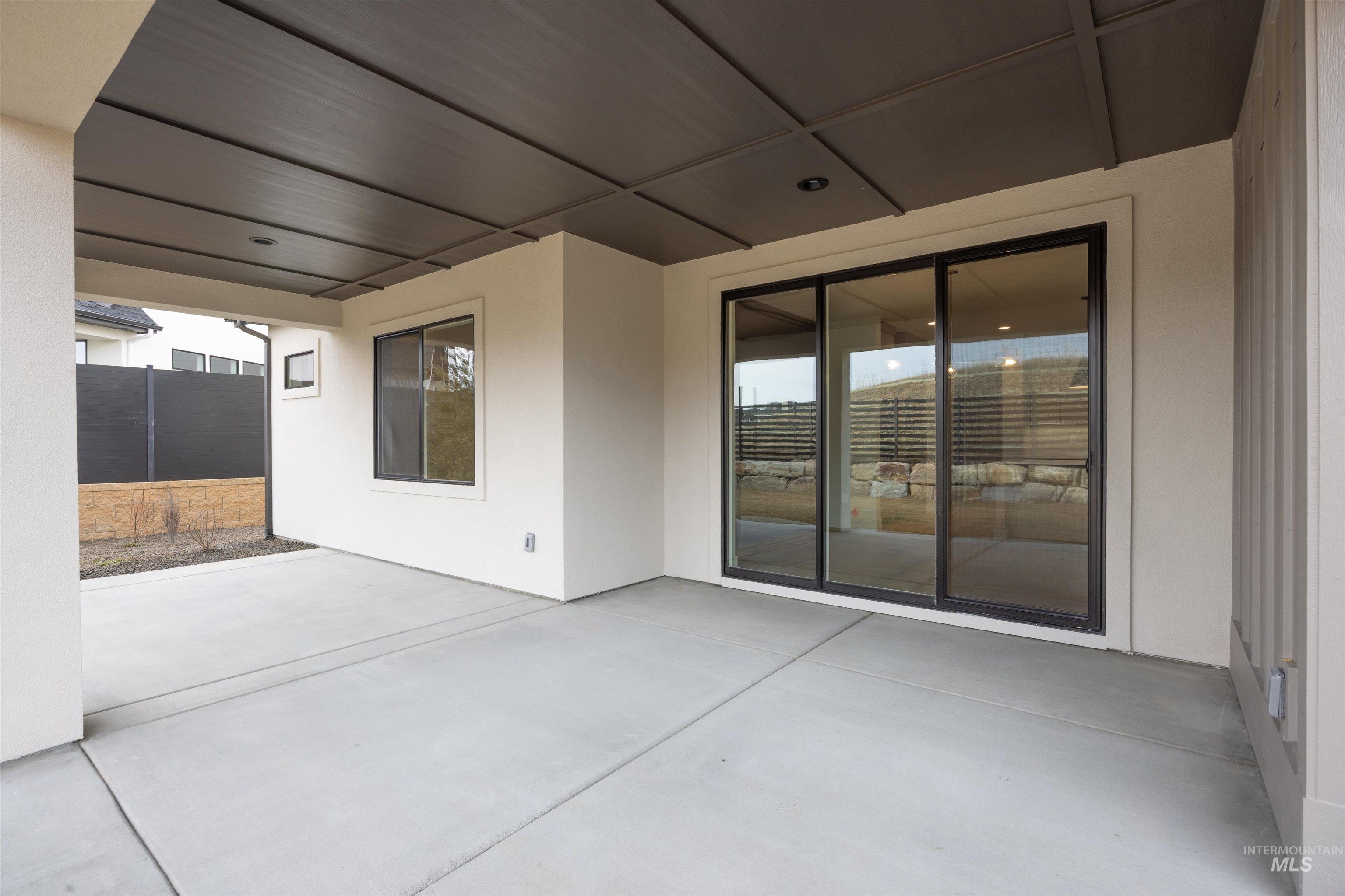 5502 W Haughburn Dr, Eagle, Idaho 83616, 4 Bedrooms, 3 Bathrooms, Residential For Sale, Price $998,000,MLS 98973798